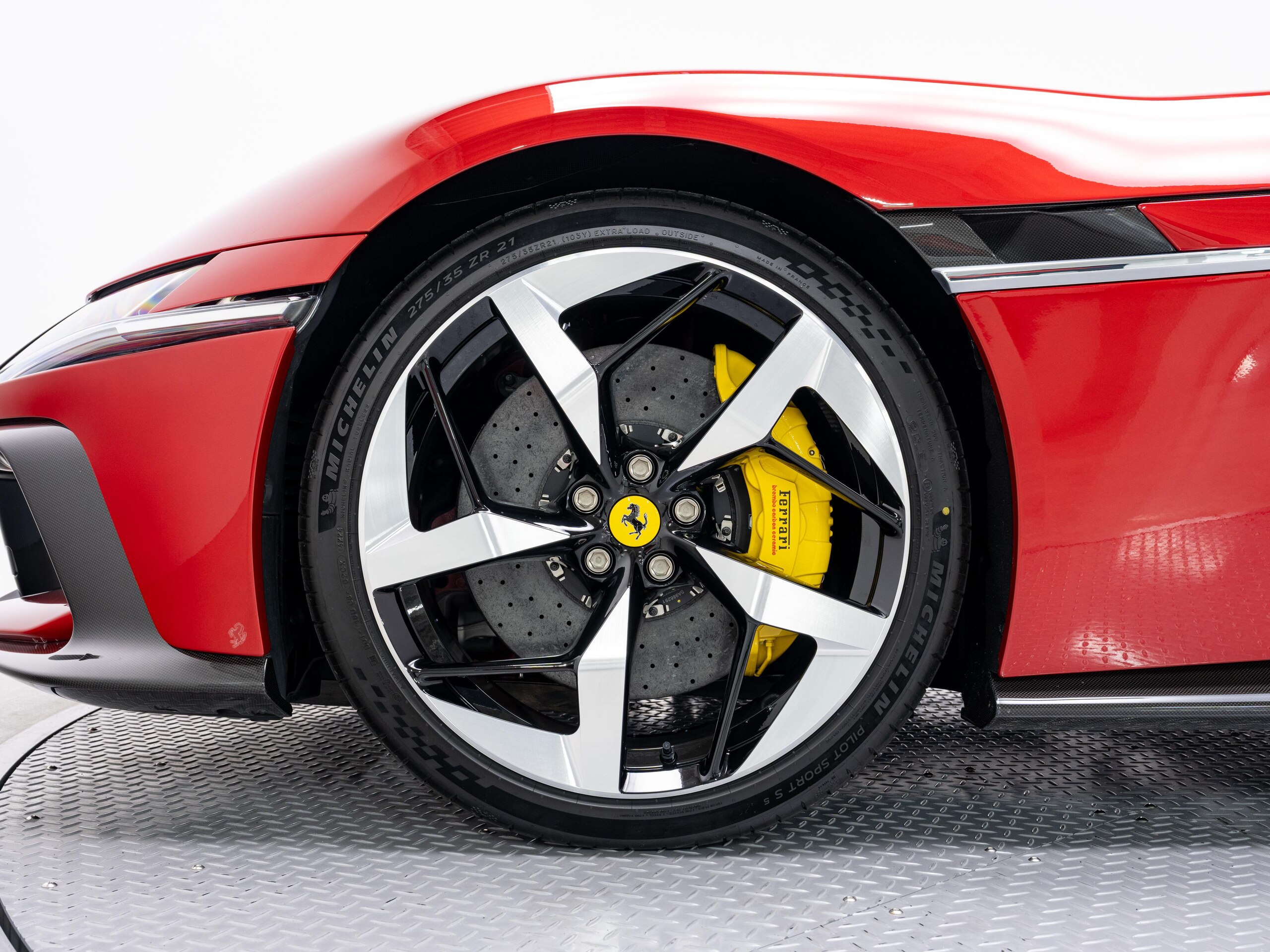 2025 Ferrari 12Cilindri — Photo 20 / 32