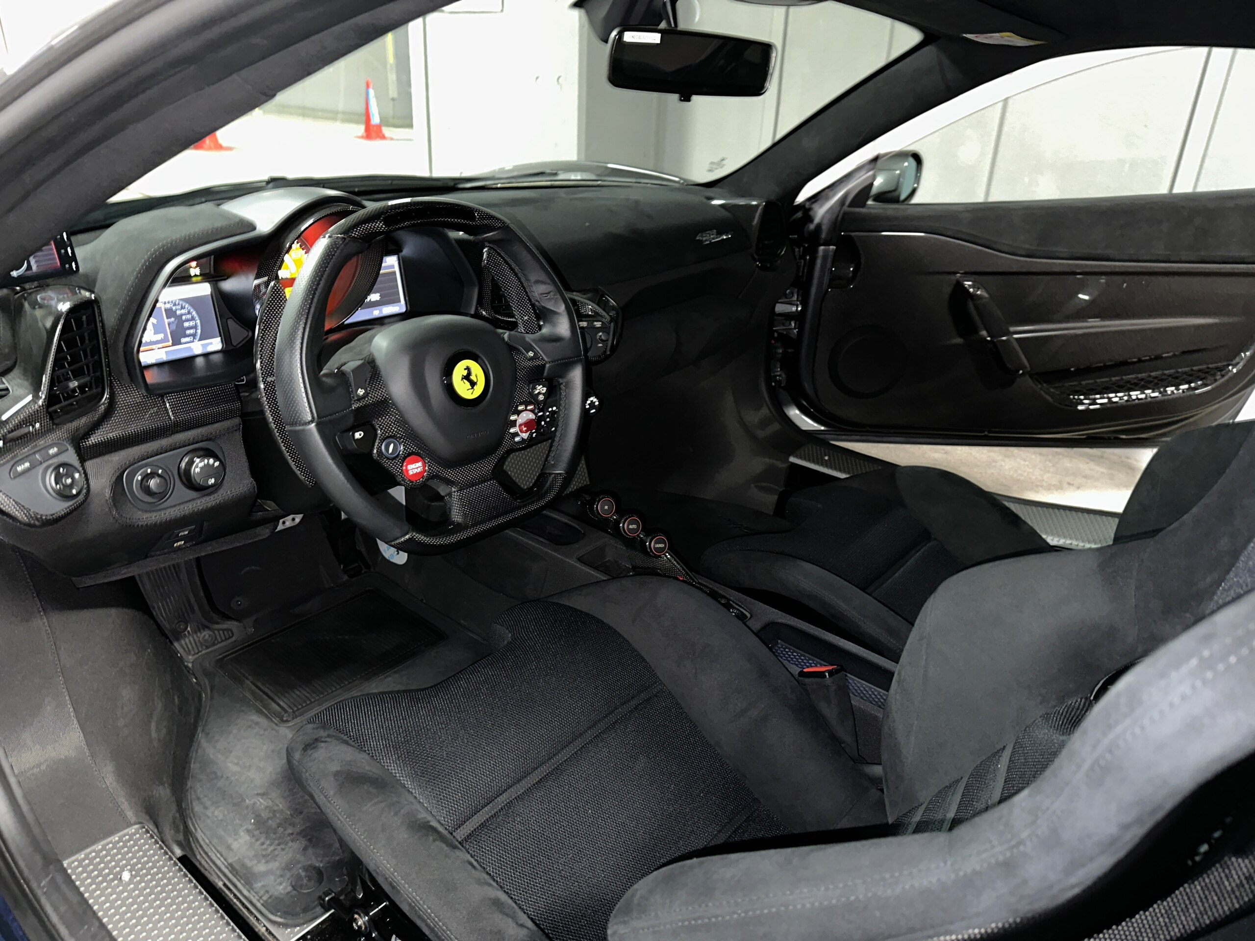 2014 Ferrari 458 Speciale — Photo 7 / 19