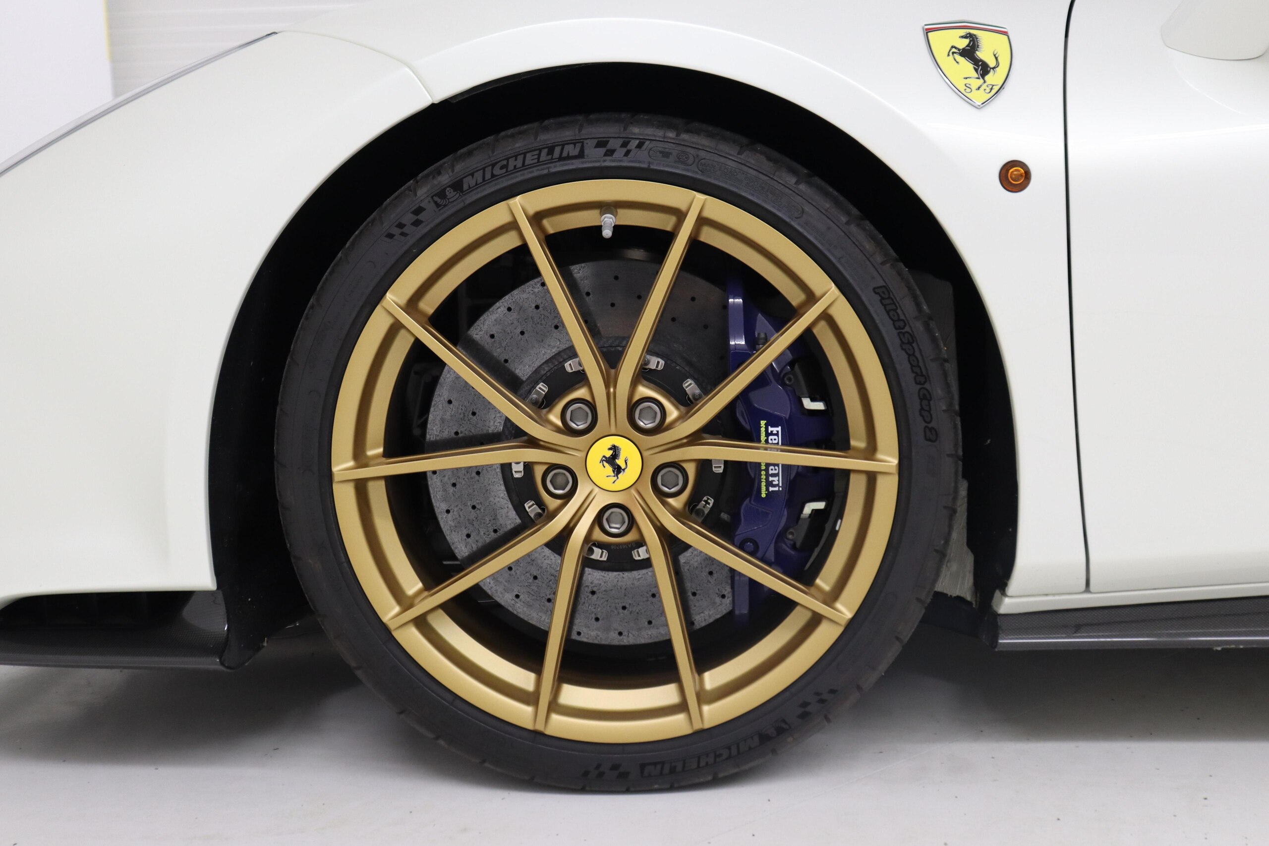 2019 Ferrari 488 Pista — Photo 14 / 18