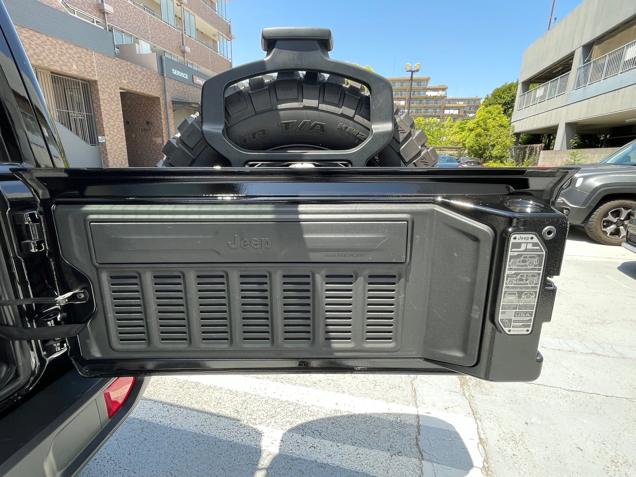 2023 Other Jeep Wrangler Unlimited Rubicon 4xe — Photo 35 / 40