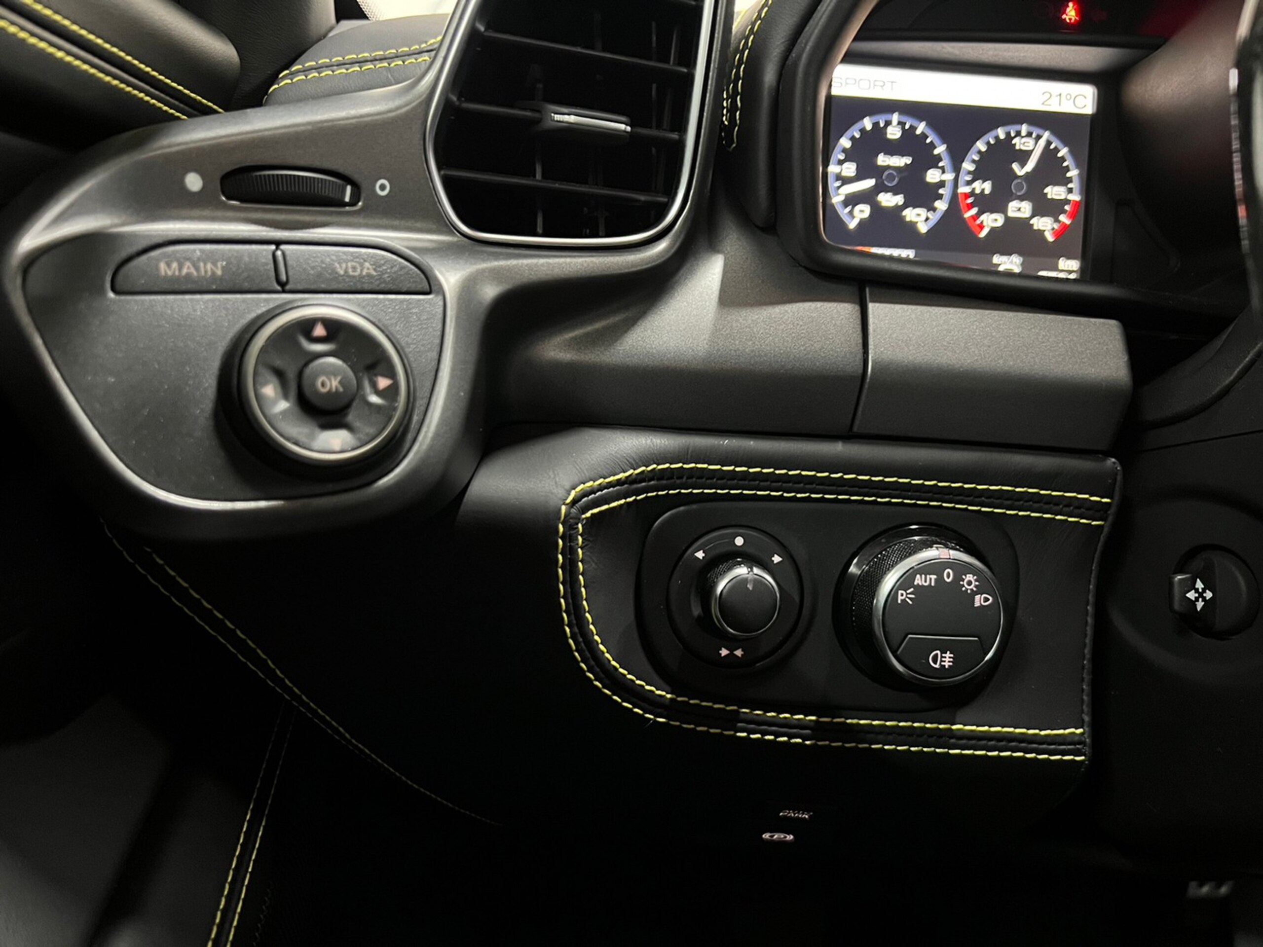 2010 Ferrari 458 Italia F1 DCT — Photo 14 / 30