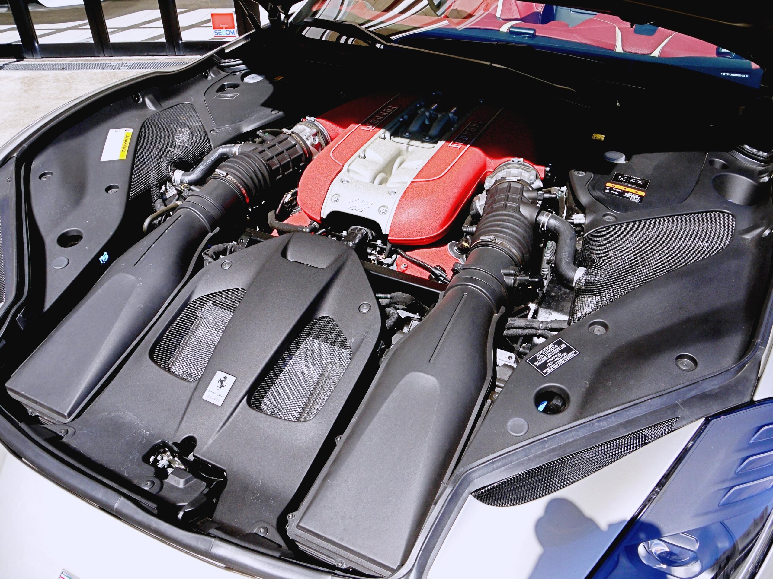 2021 Ferrari 812GTS — Photo 12 / 13