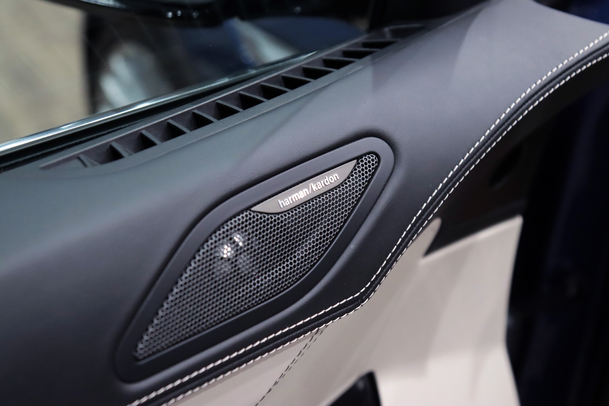 2017 BMW Alpina B6 Gran Coupe — Photo 10 / 27