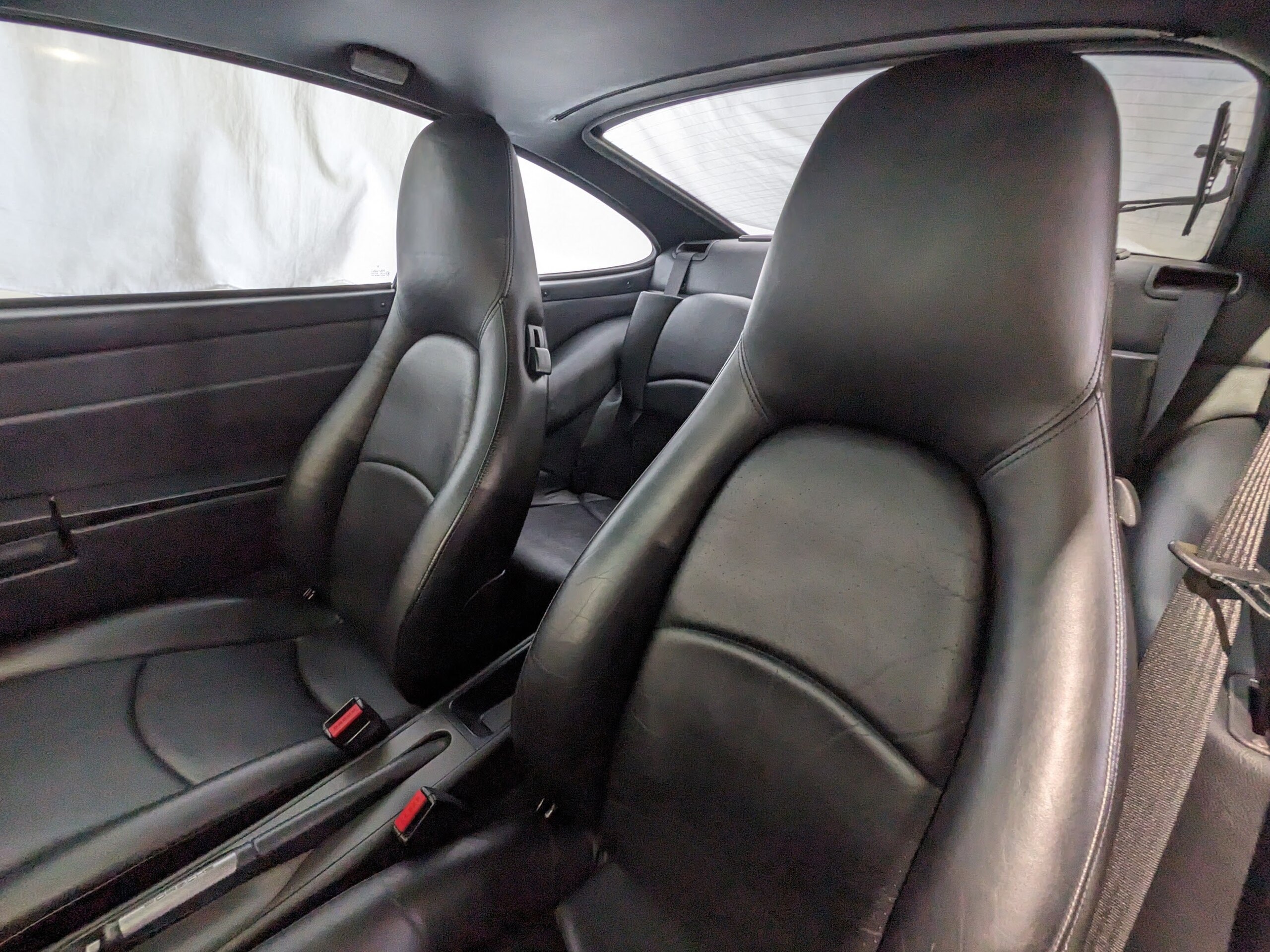 1997 Porsche 911 Carrera S — Photo 8 / 17