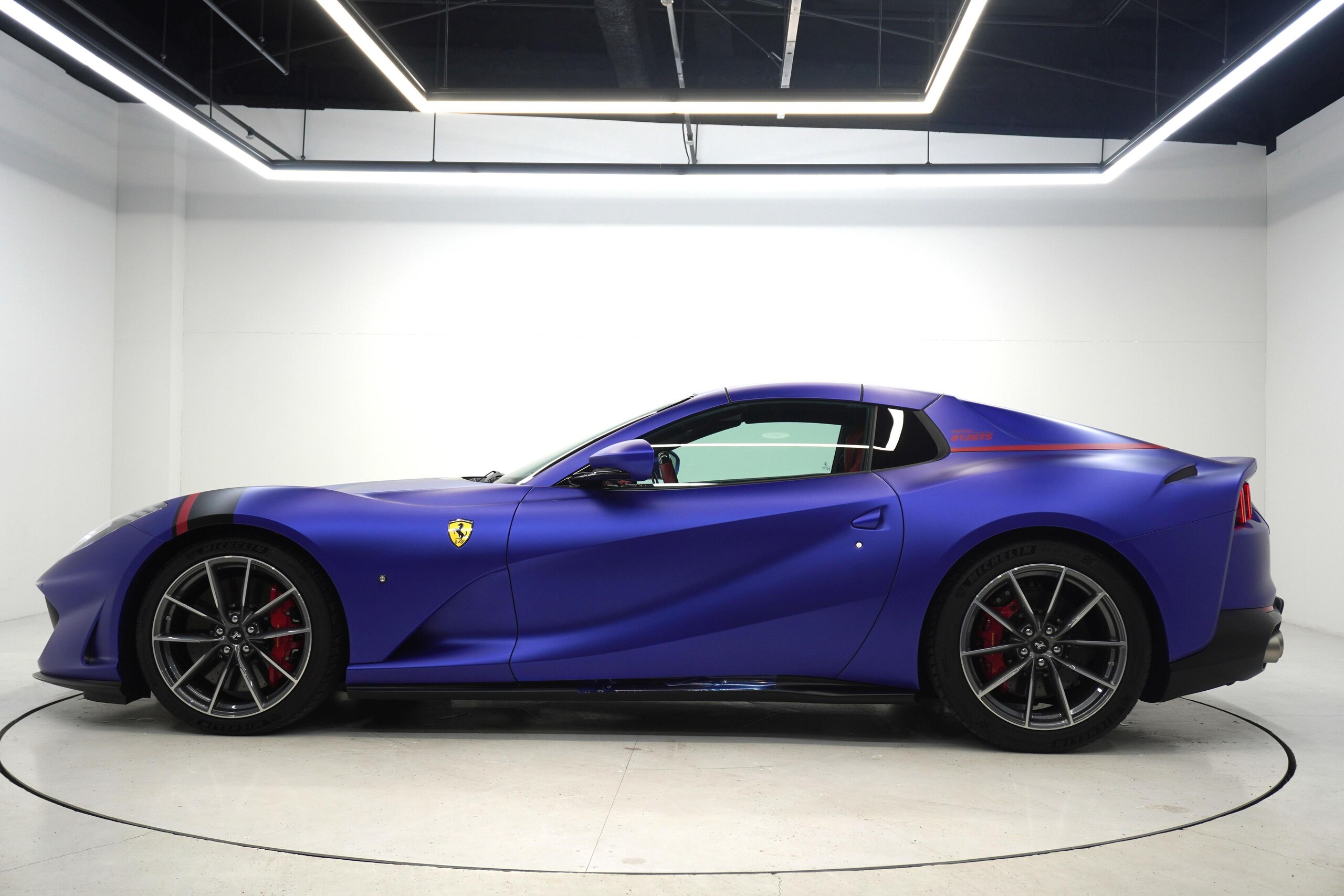 2021 Ferrari 812GTS — Photo 6 / 22