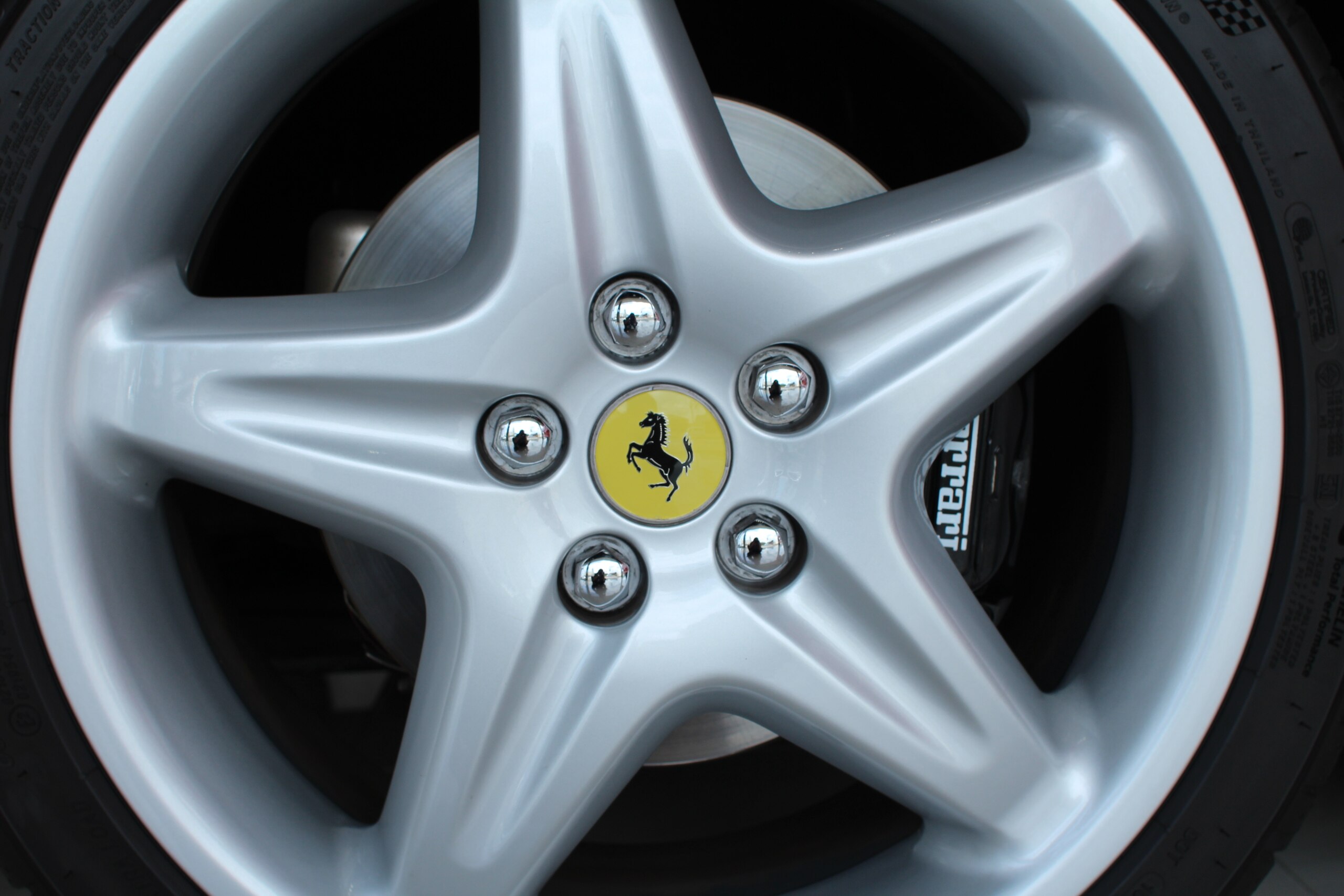 1995 Ferrari F355 Berlinetta — Photo 18 / 19