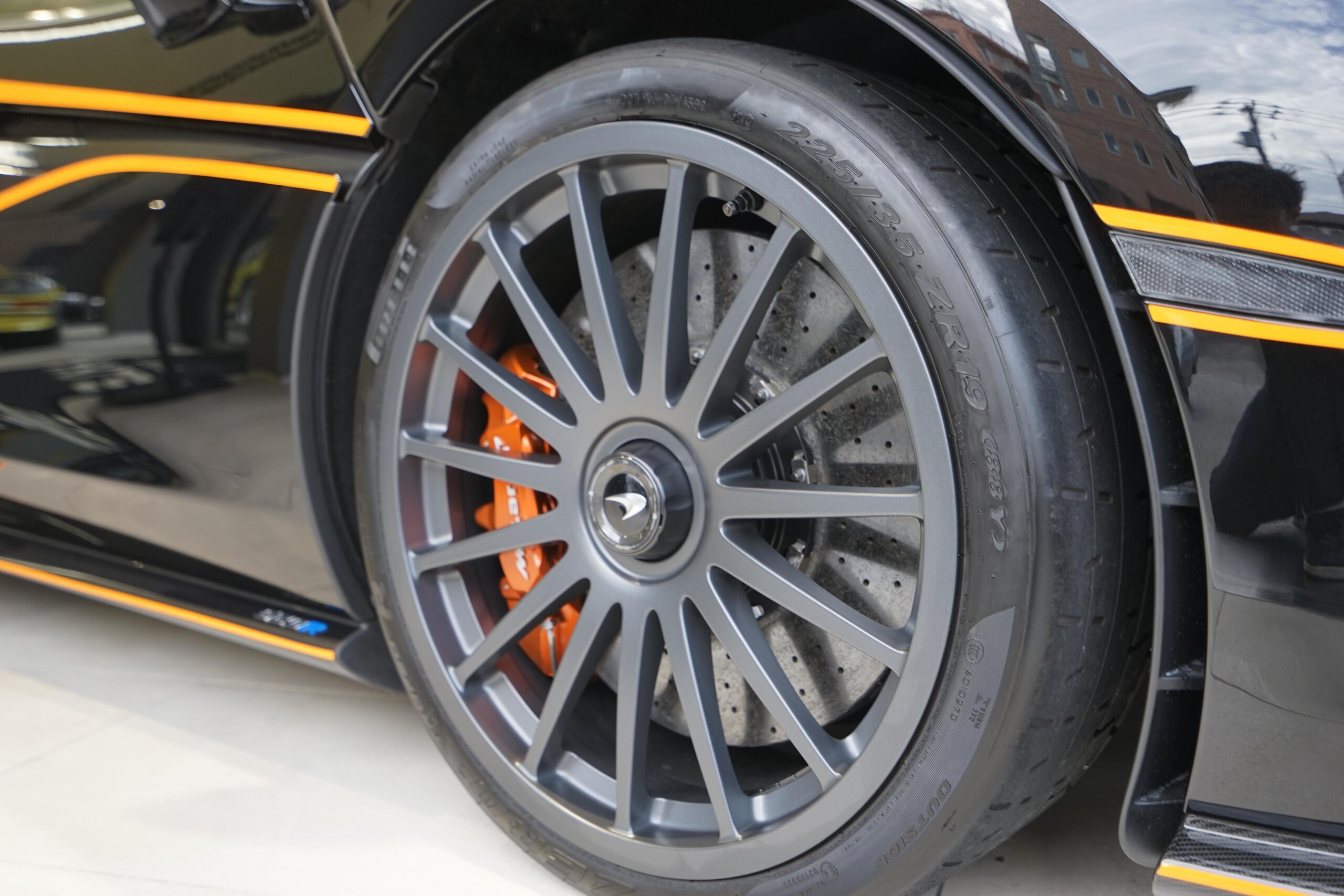 2020 McLaren 620R — Photo 17 / 18