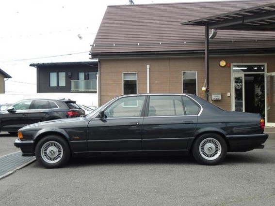 1990 BMW 750i — Photo 7 / 22