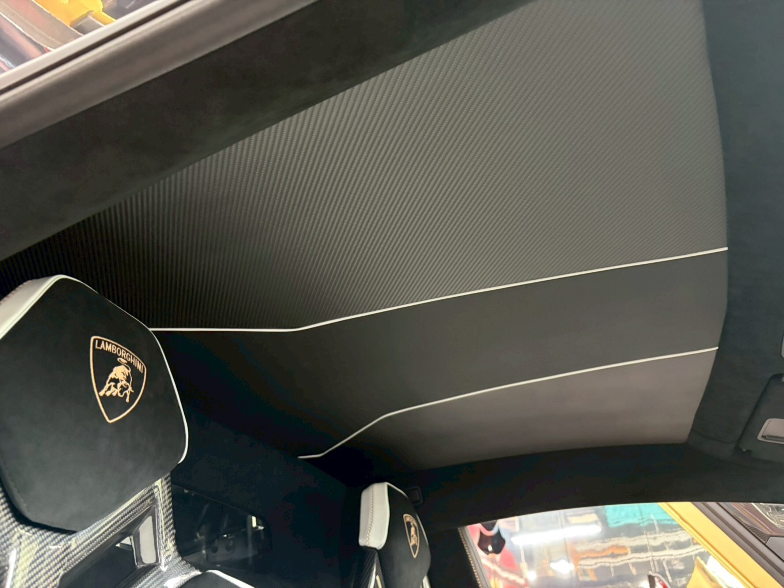 2019 Lamborghini Aventador SVJ — Photo 12 / 41