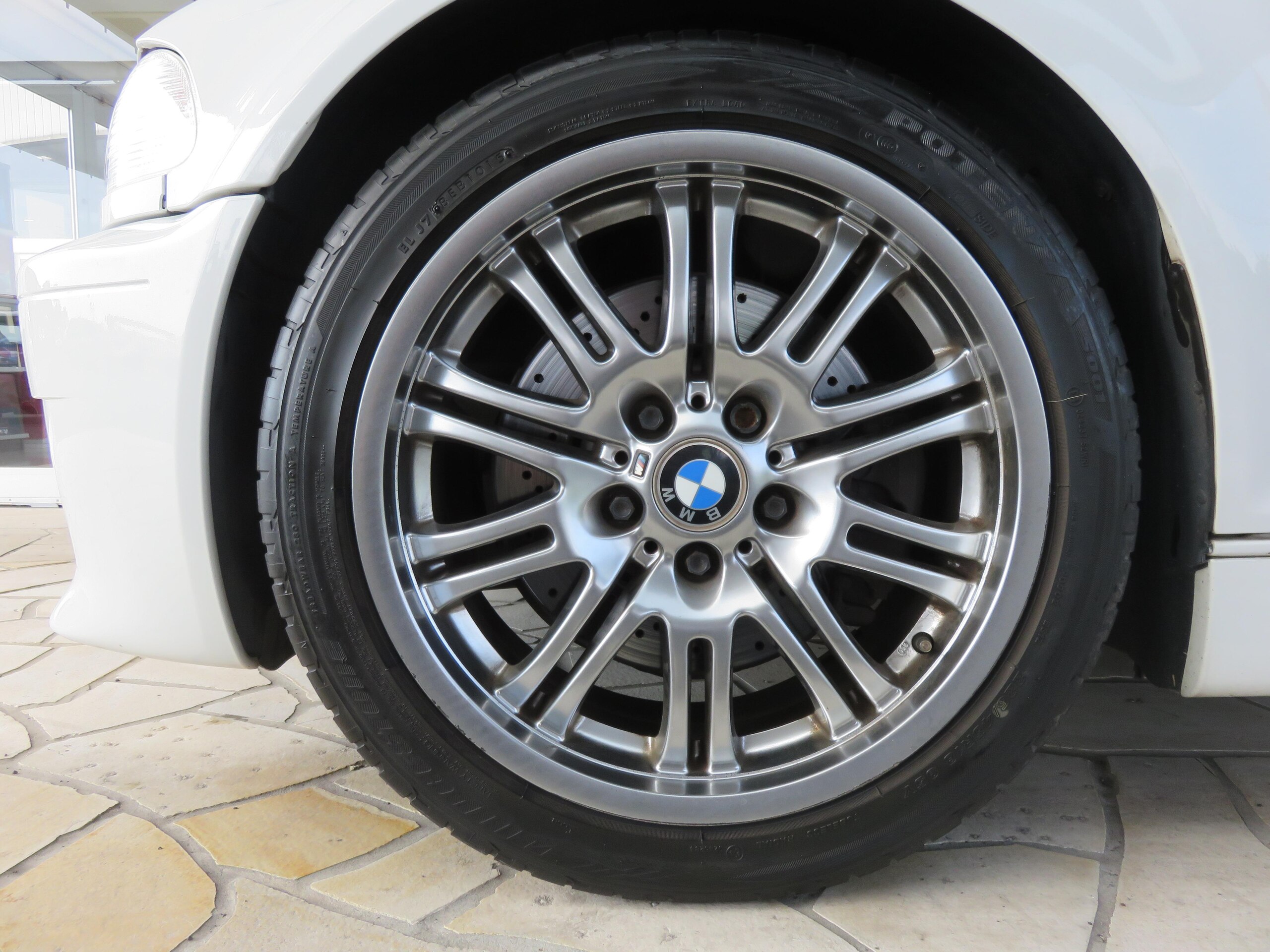 2002 BMW M3 Coupe — Photo 13 / 15