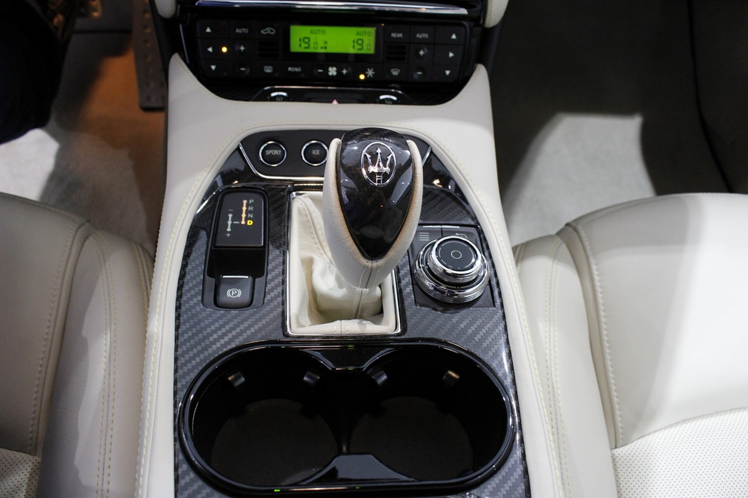 2019 Maserati GranTurismo Sport — Photo 14 / 21
