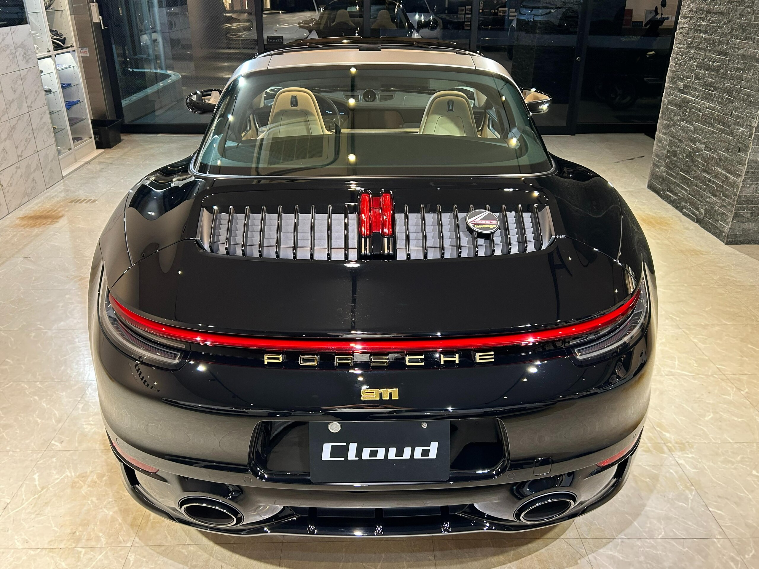 2020 Porsche 911 Targa 4S — Photo 34 / 78