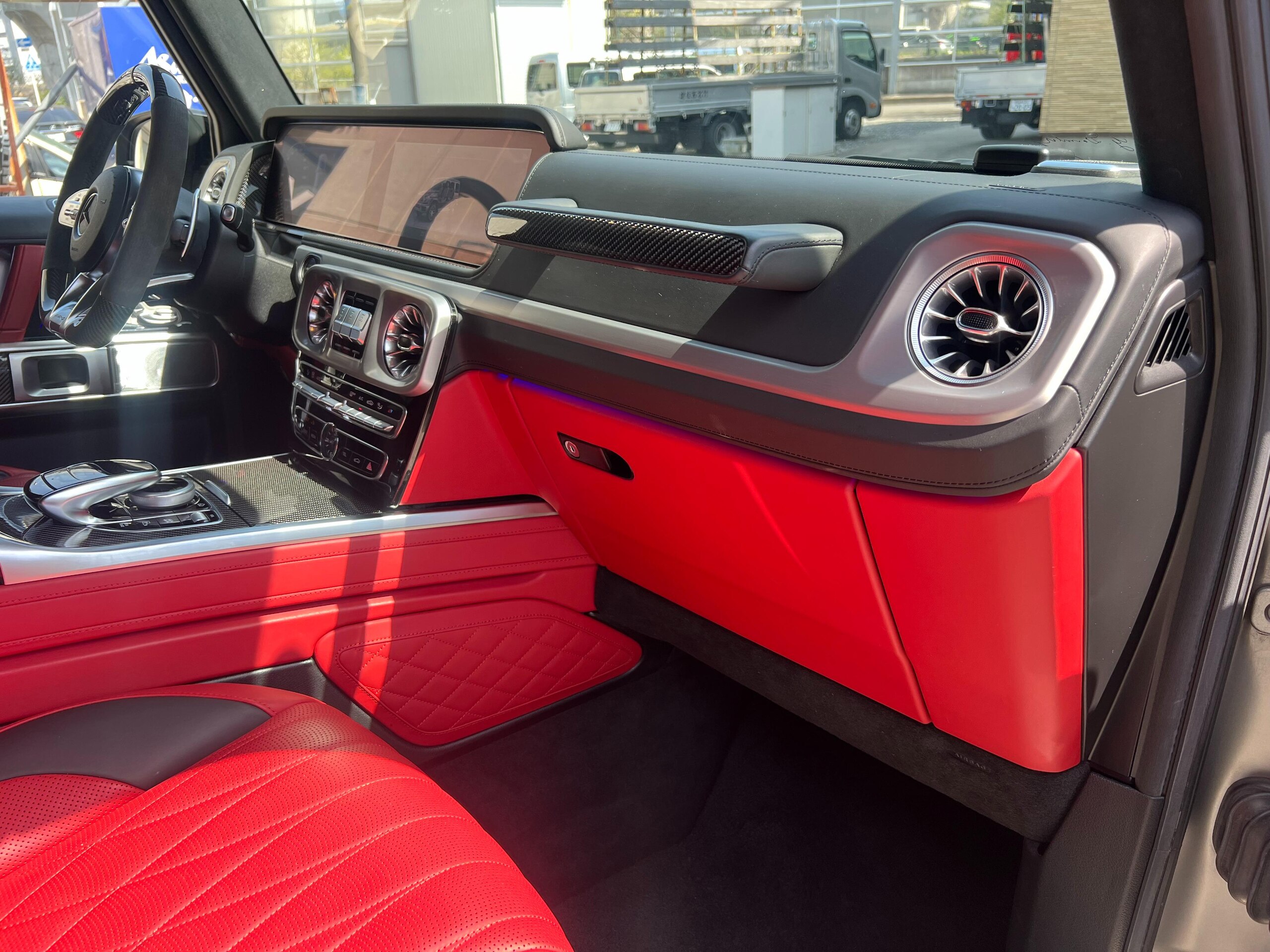 2019 Mercedes Benz G63 AMG — Photo 16 / 21