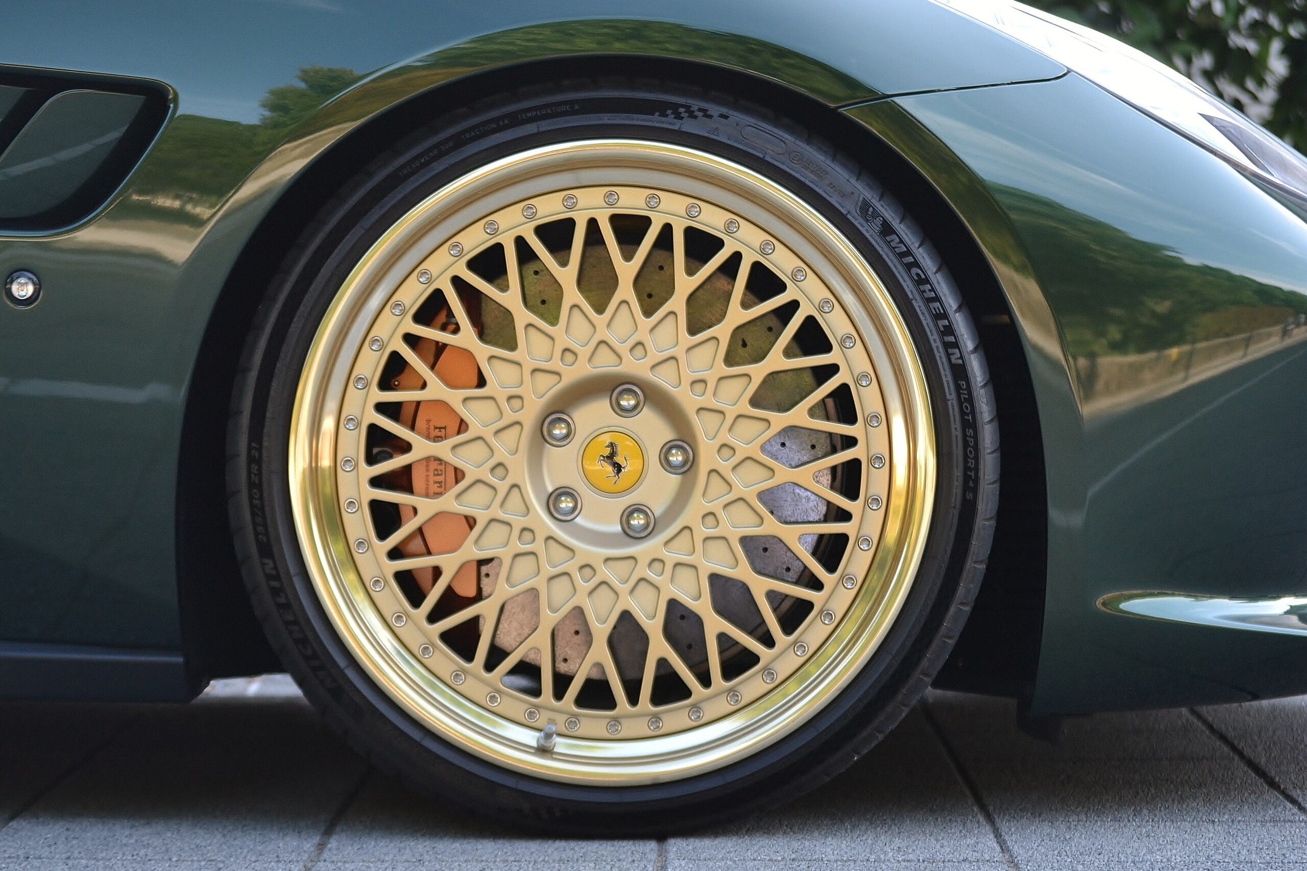 2019 Ferrari GTC4Lusso — Photo 17 / 34