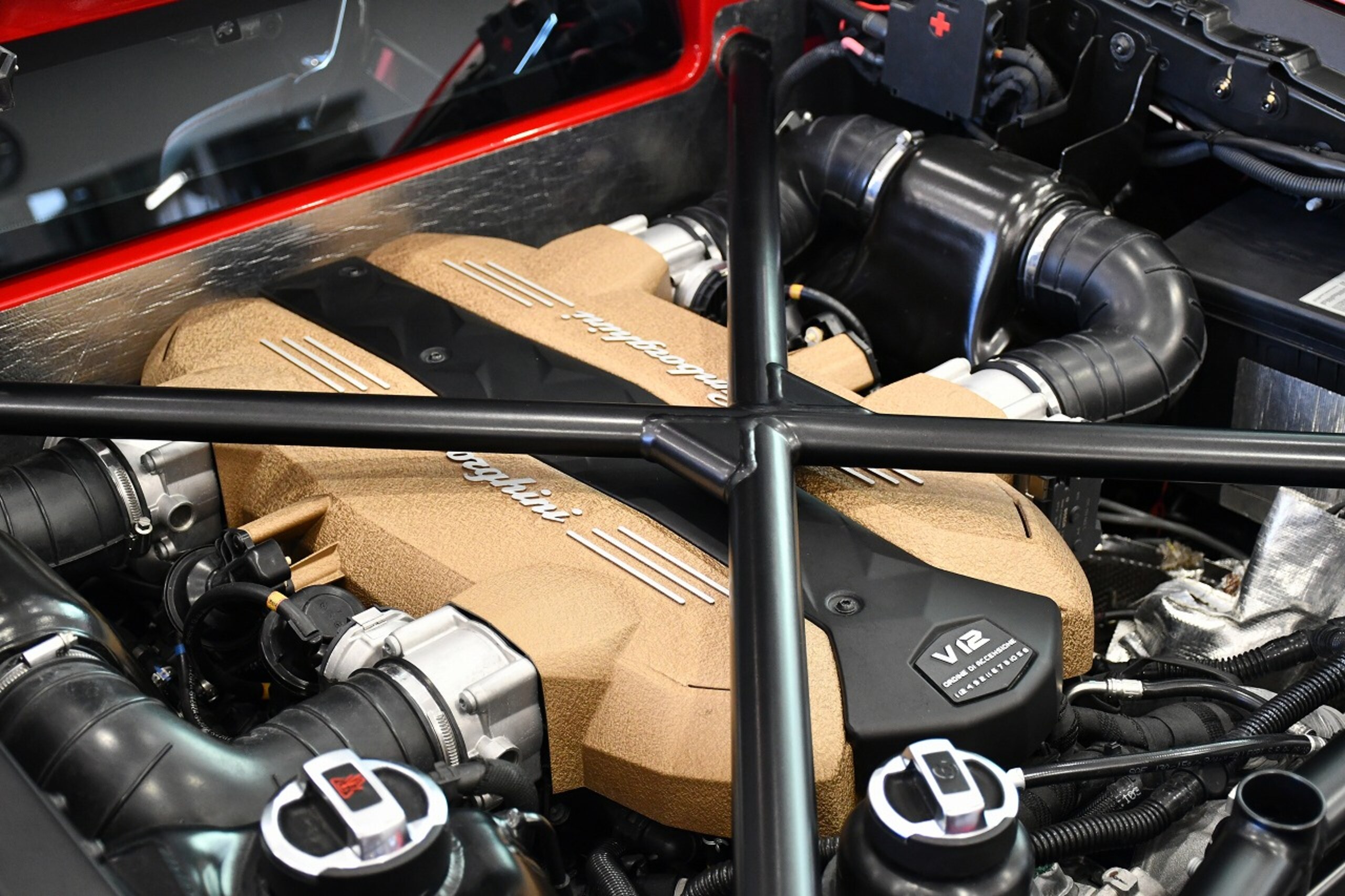 2019 Lamborghini Aventador SVJ — Photo 45 / 46