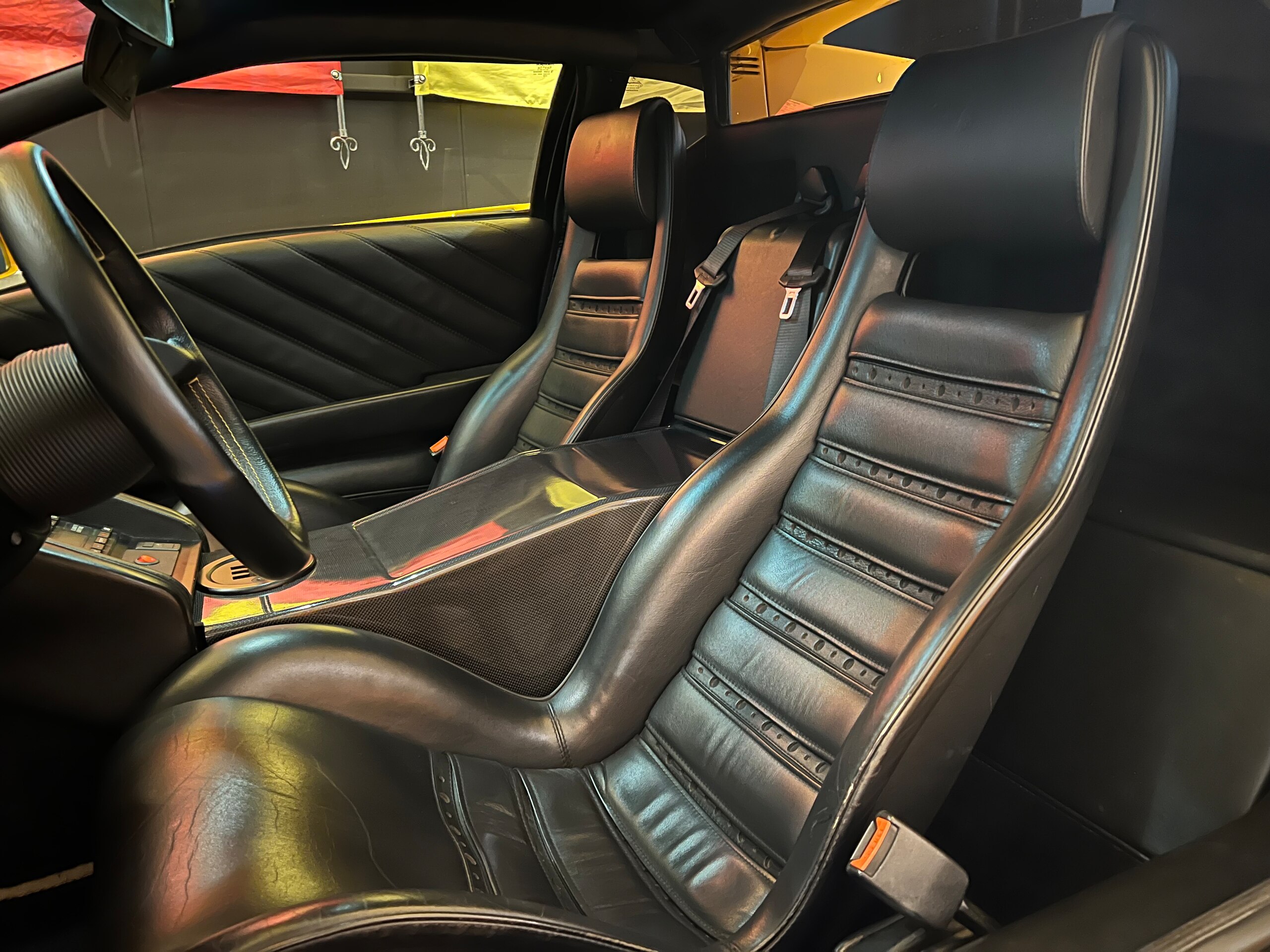 1993 Lamborghini Diablo VT — Photo 7 / 14
