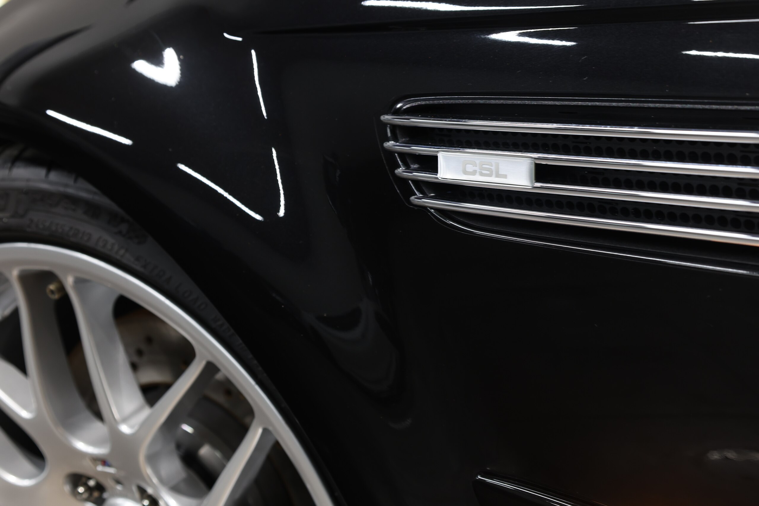 2003 BMW M3 CSL — Photo 16 / 46