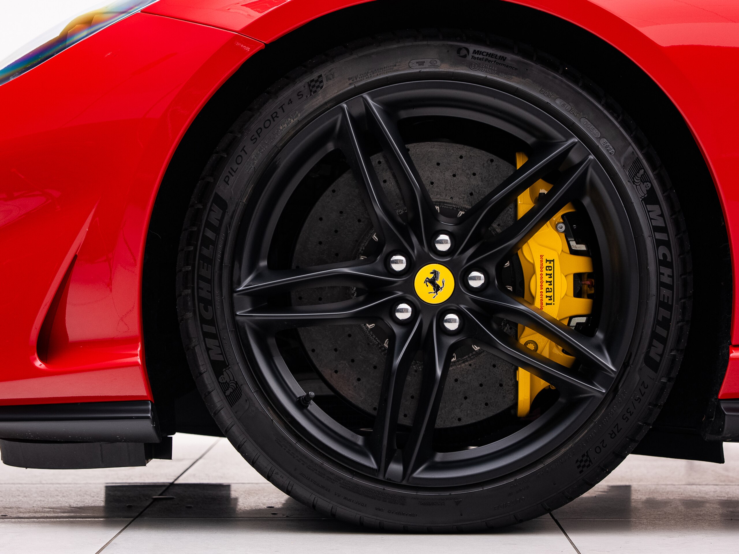 2021 Ferrari 812GTS — Photo 46 / 55