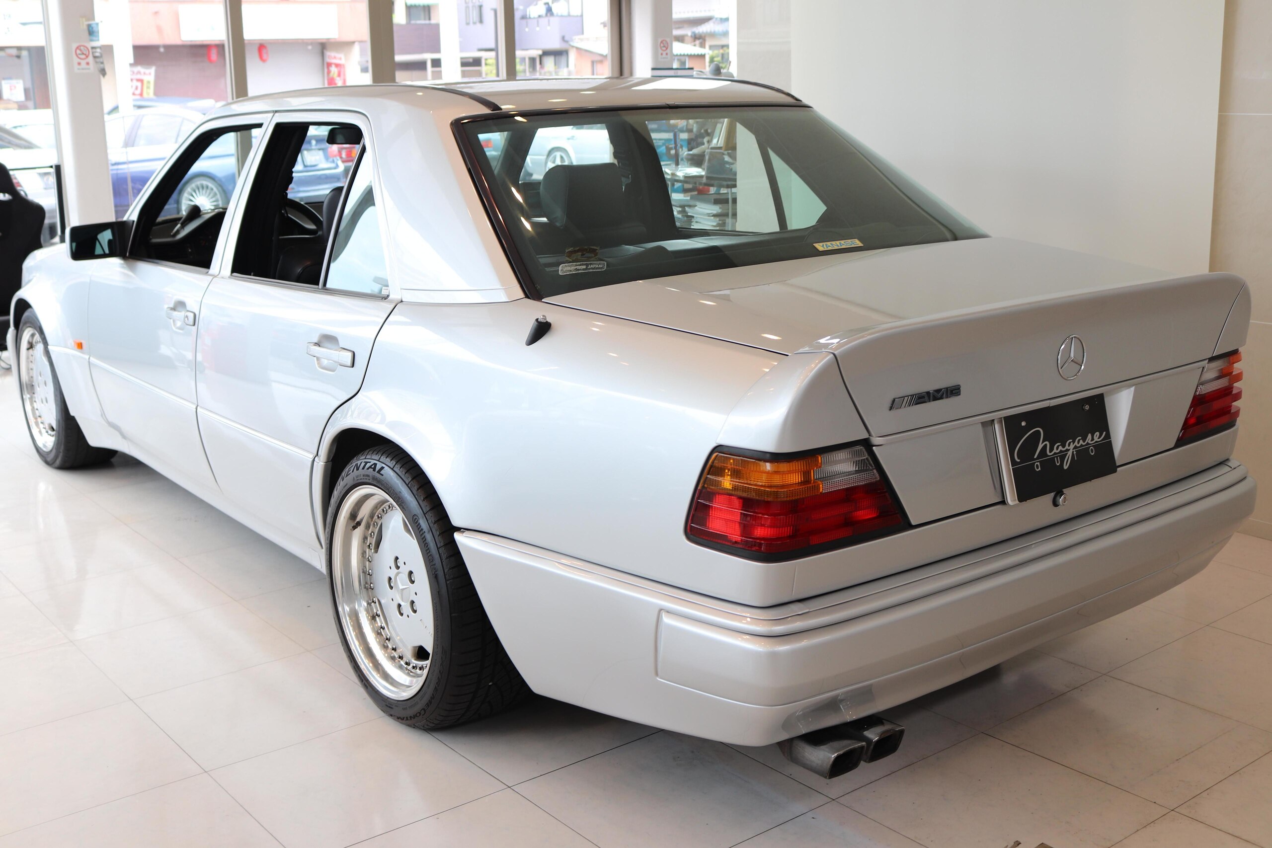 1992 Mercedes Benz 500E 6.0 AMG — Photo 8 / 21