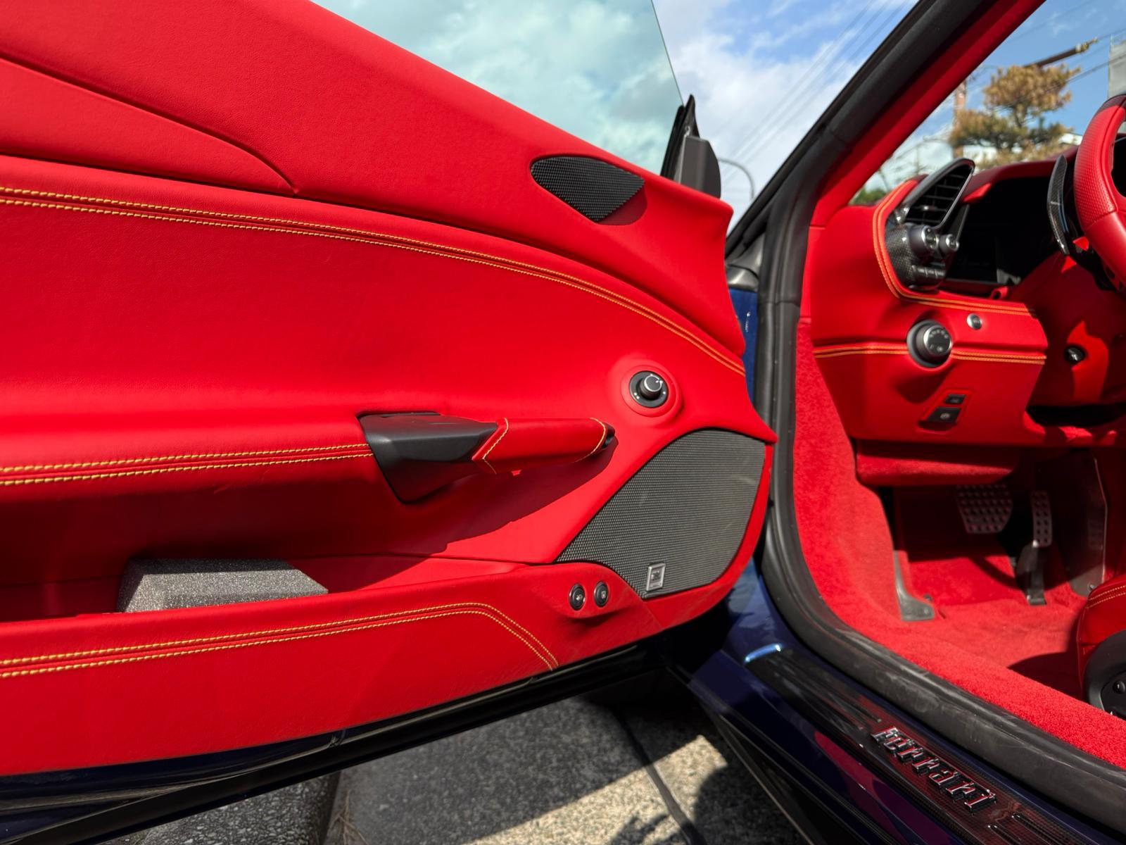 2018 Ferrari 488 Spider — Photo 9 / 16