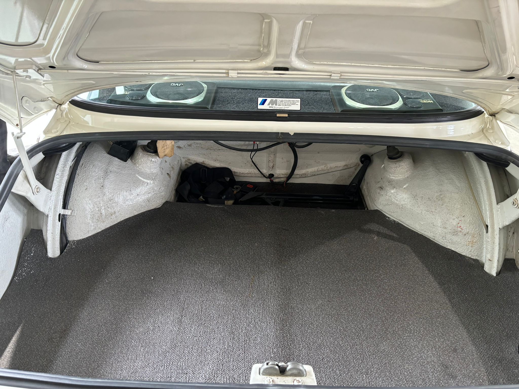 1974 BMW 2002 Turbo — Photo 18 / 19