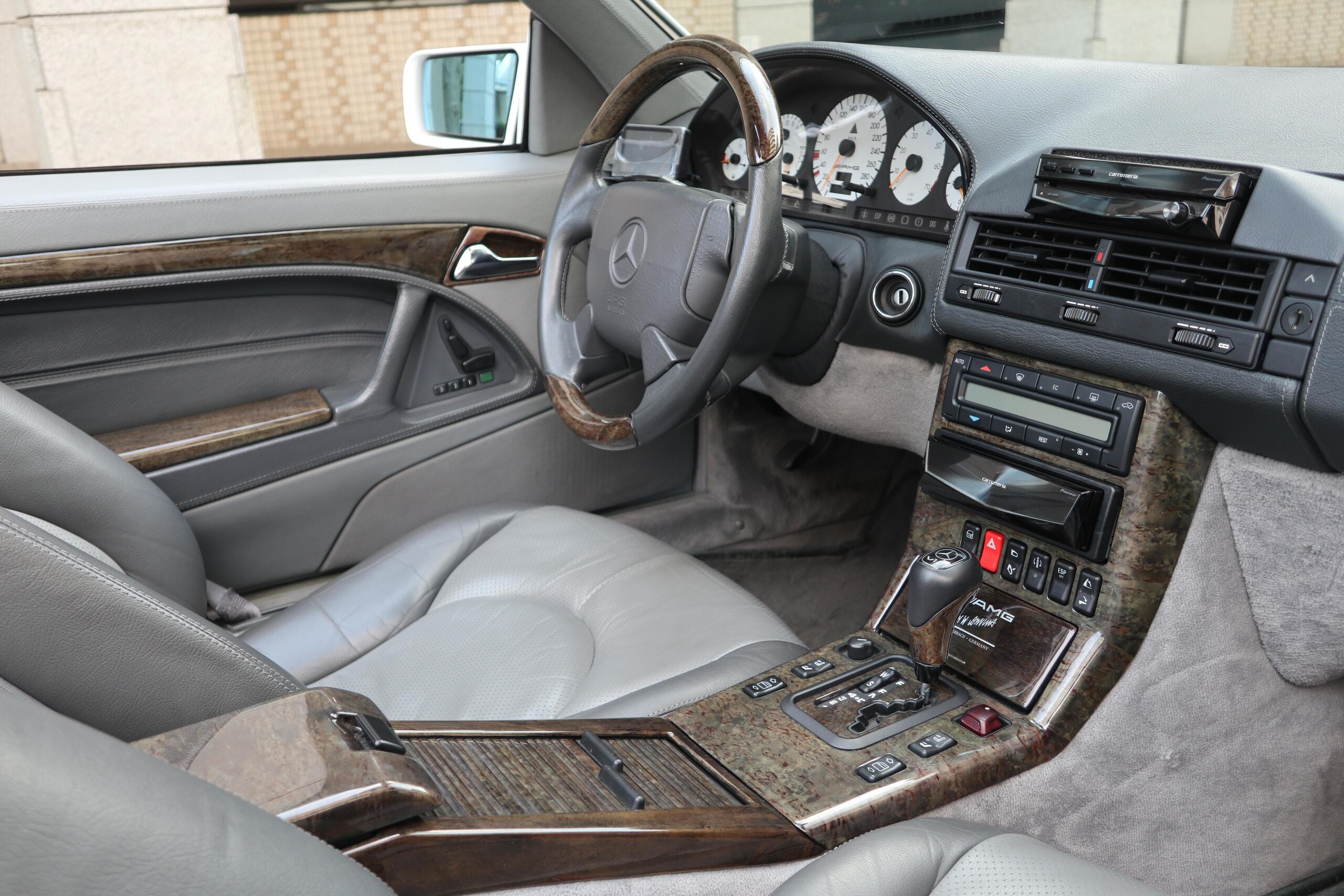1996 Mercedes Benz SL60 AMG — Photo 16 / 24