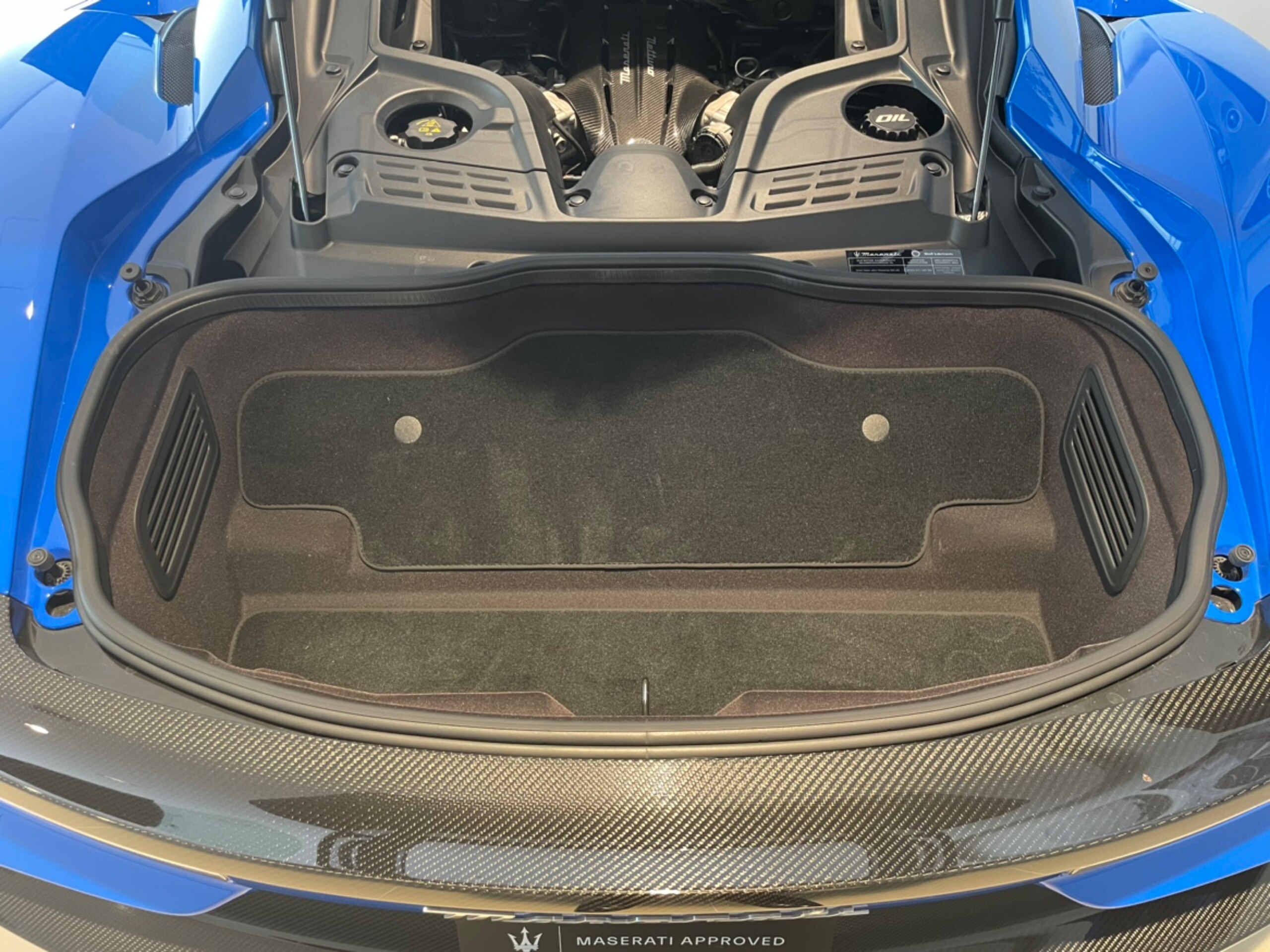 2023 Maserati MC20 — Photo 14 / 14