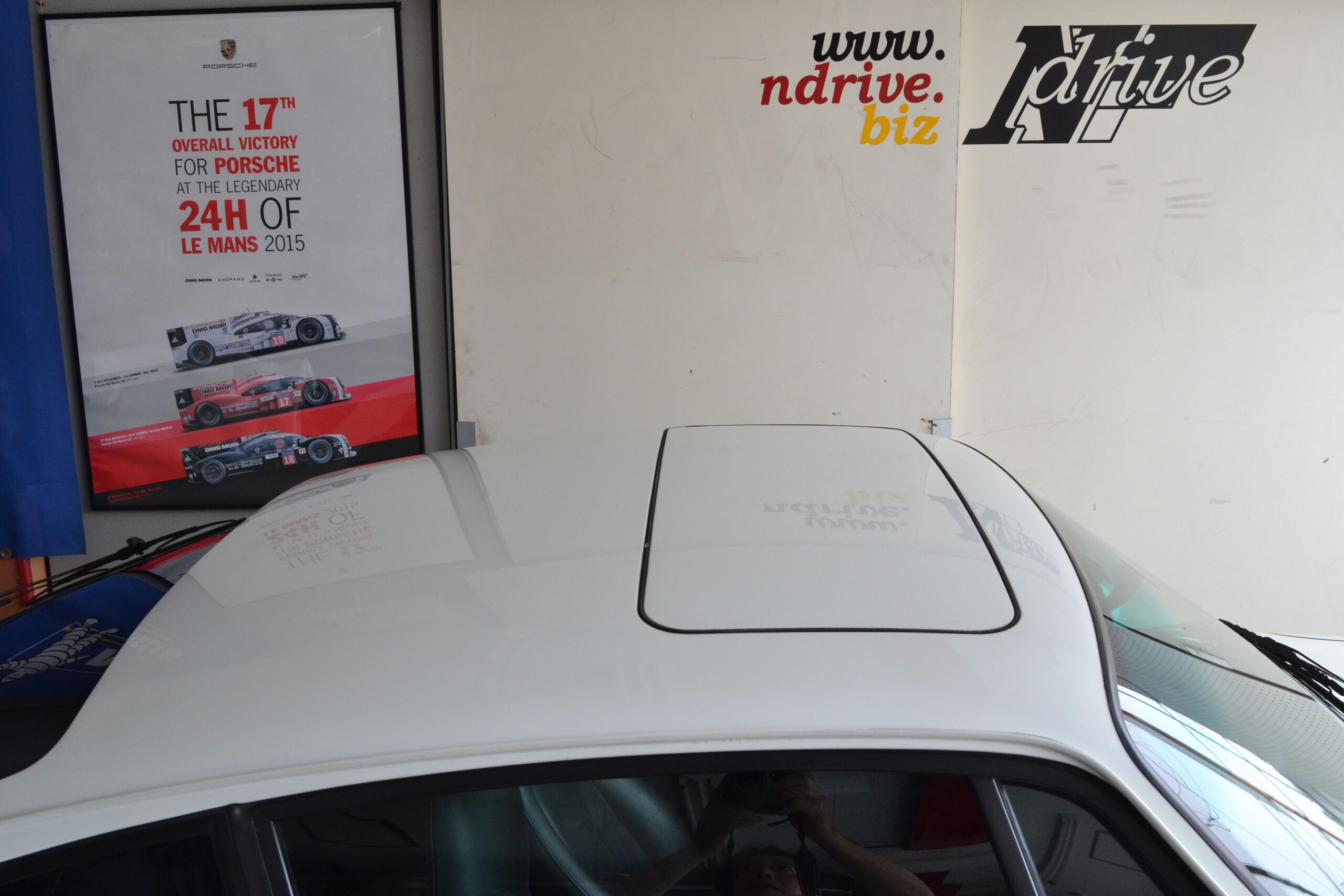 1995 Porsche 911 Carrera 2 — Photo 7 / 24