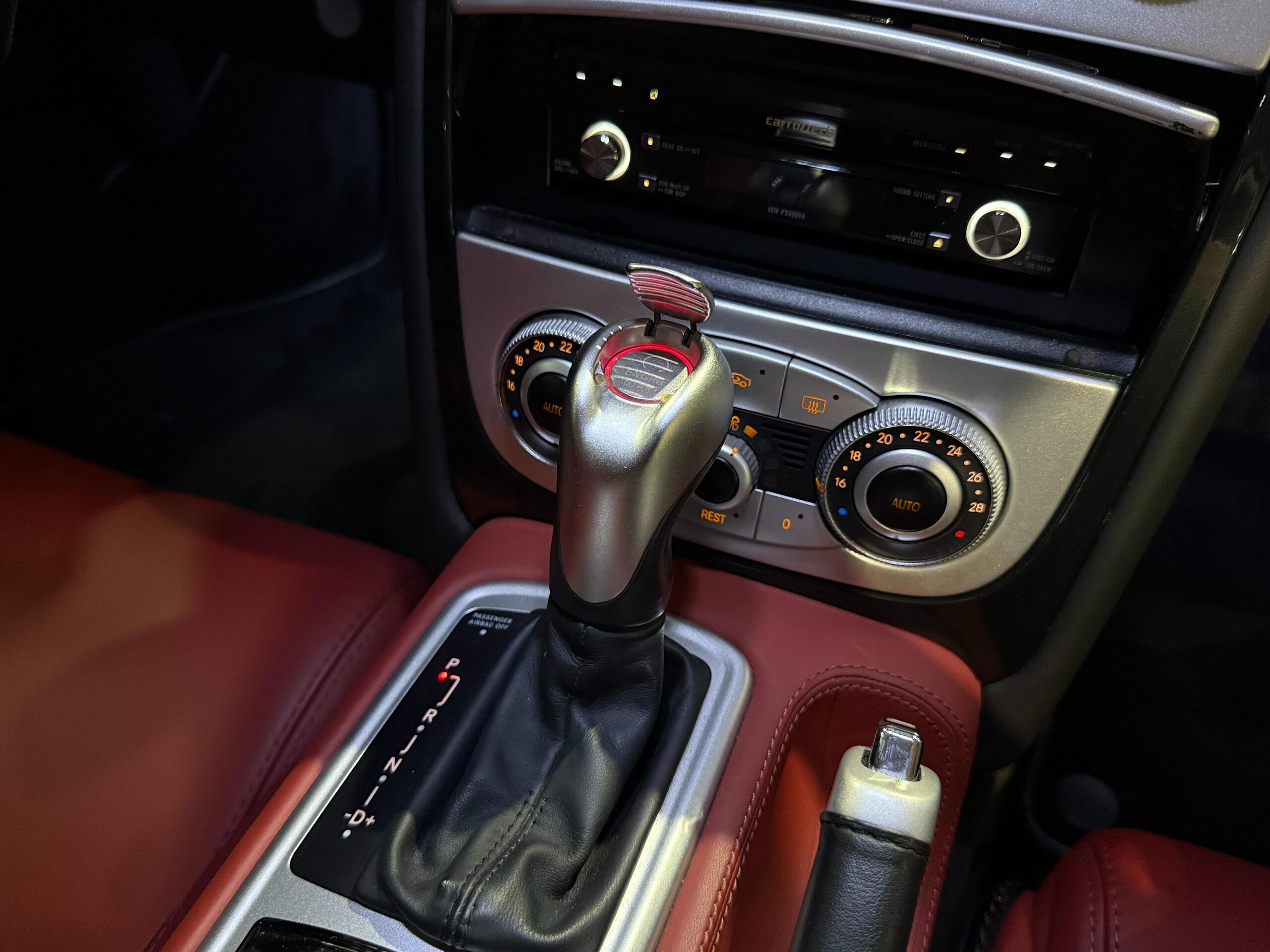 2005 Mercedes Benz SLR McLaren — Photo 13 / 18