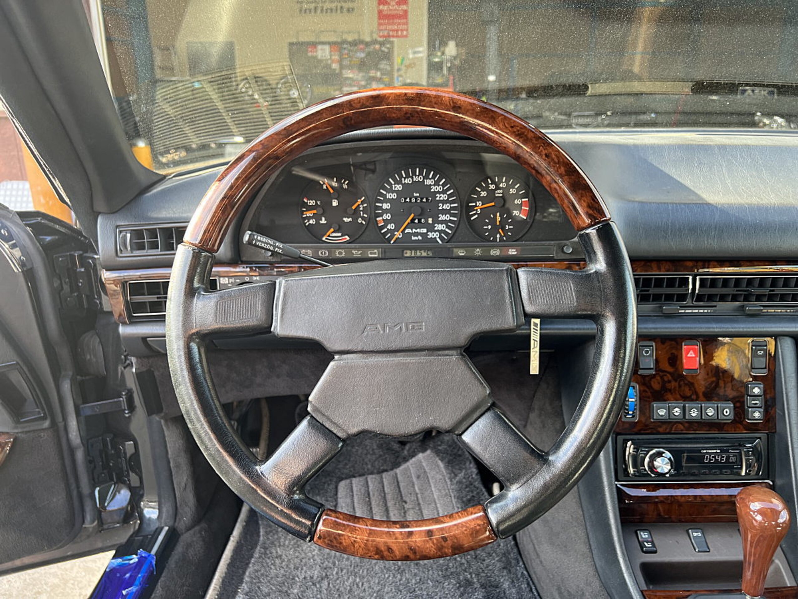 1988 Mercedes Benz 560SEC AMG 6.0 — Photo 12 / 21