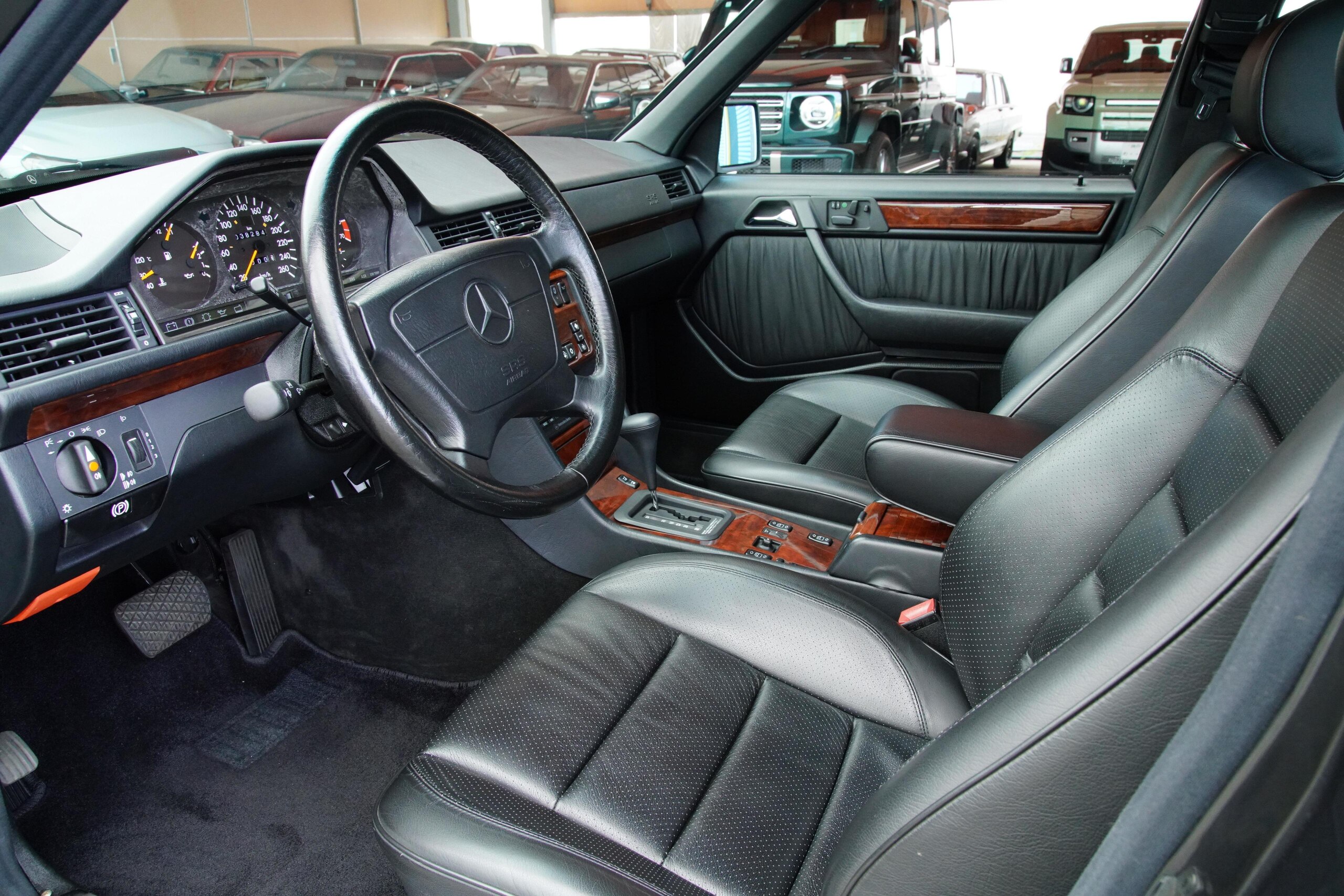 1992 Mercedes Benz E500 — Photo 8 / 20
