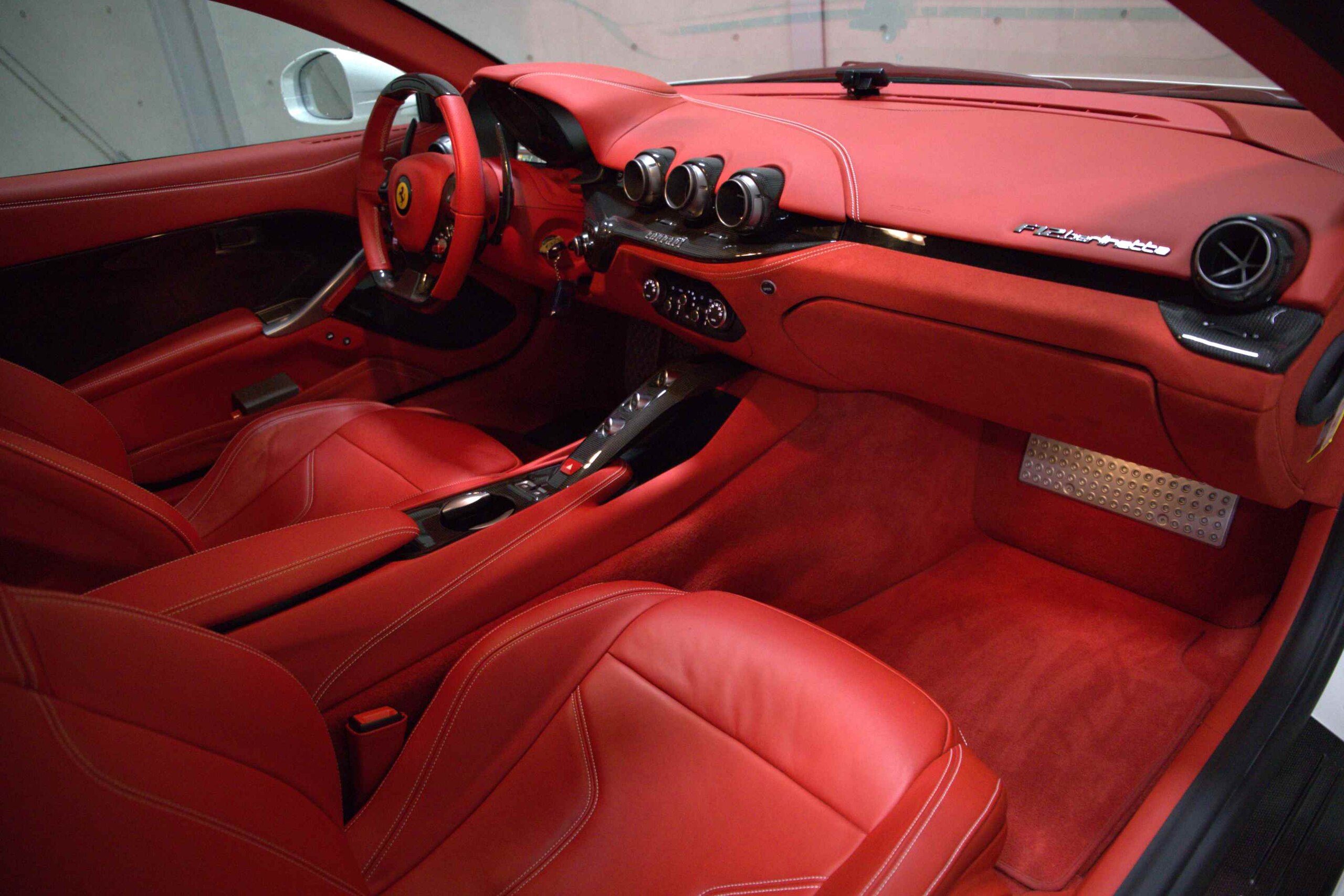2015 Ferrari F12 Berlinetta — Photo 13 / 18