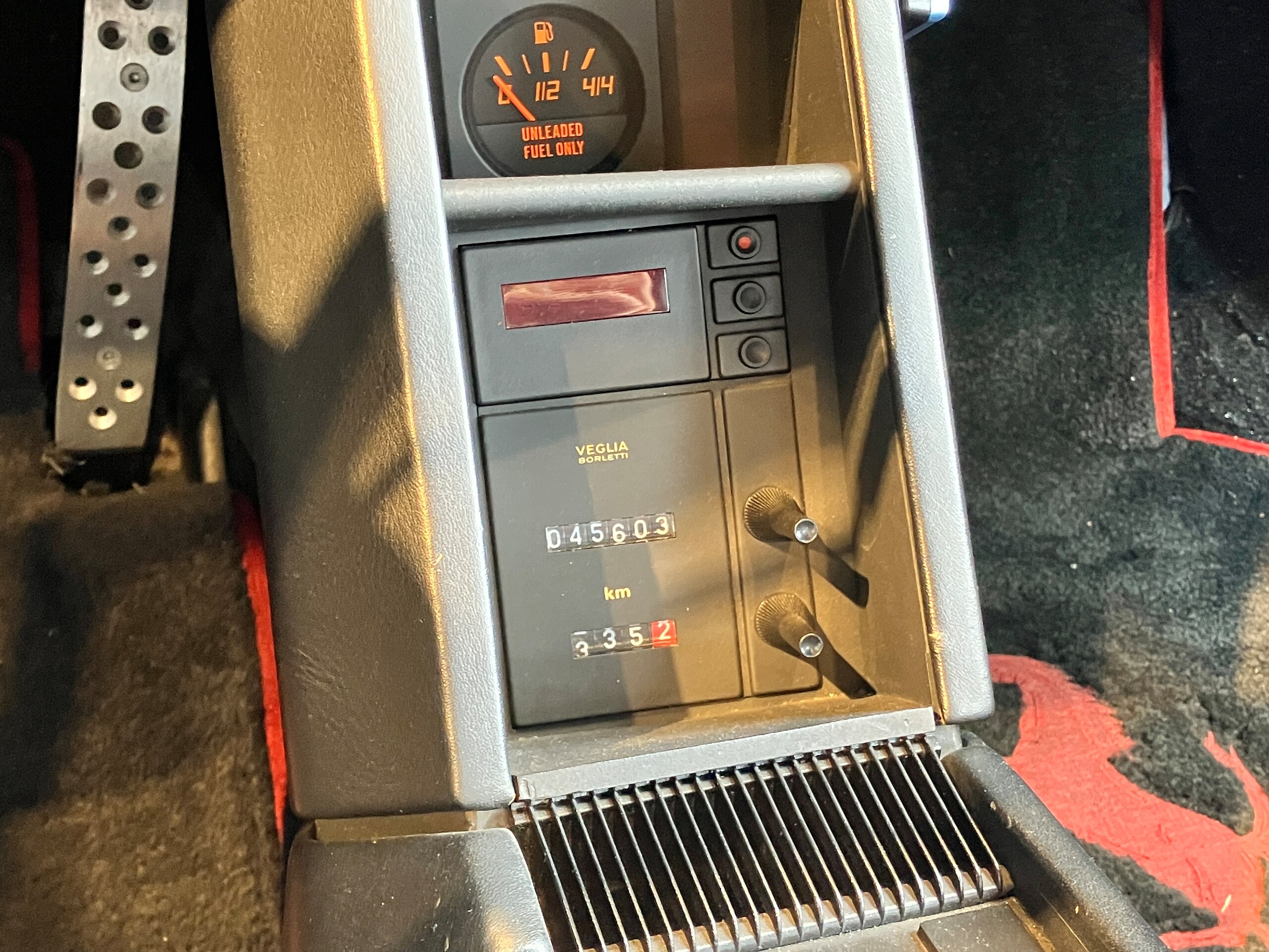 1990 Ferrari Testarossa — Photo 20 / 22