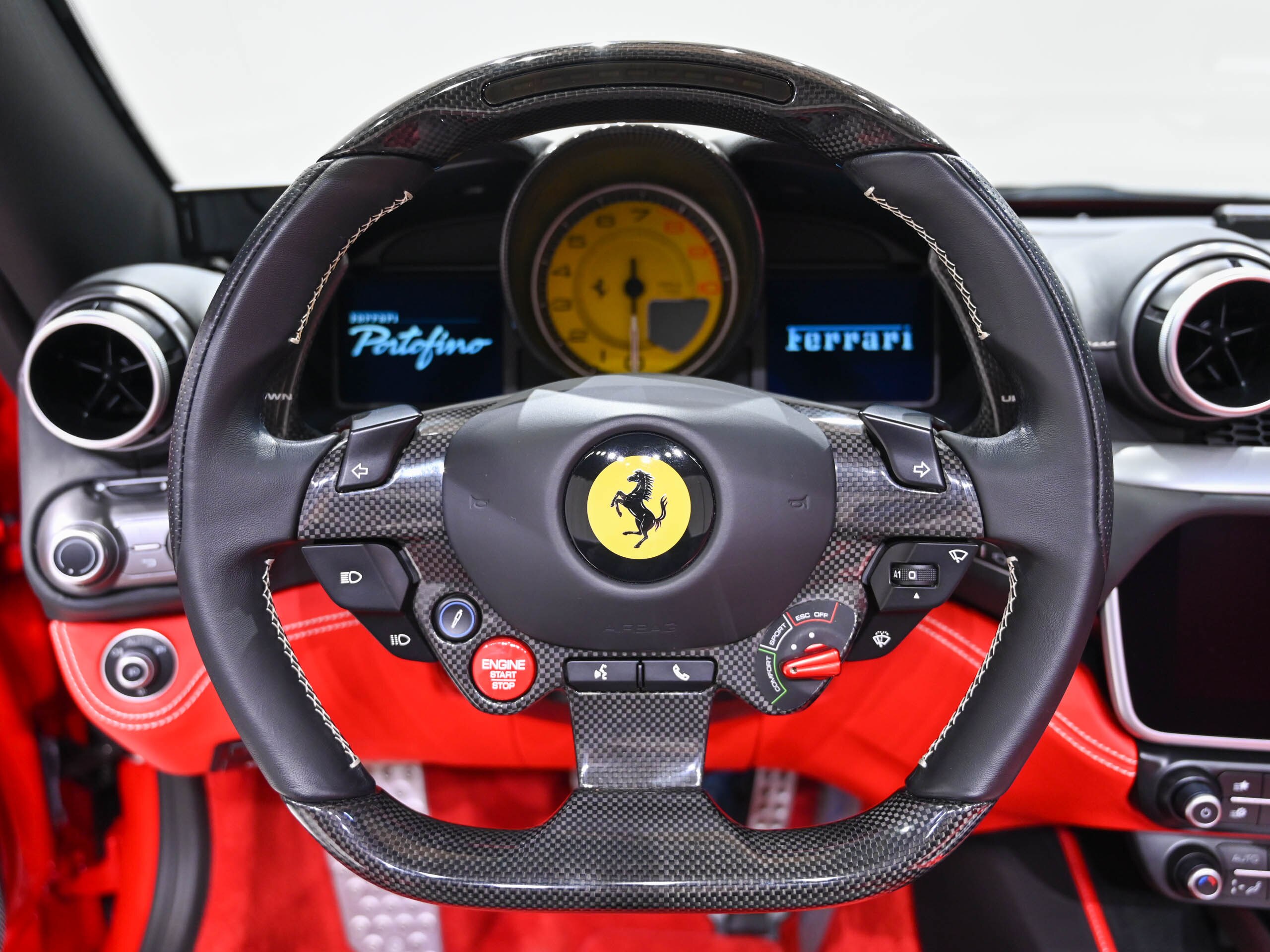 2019 Ferrari Portofino — Photo 6 / 16
