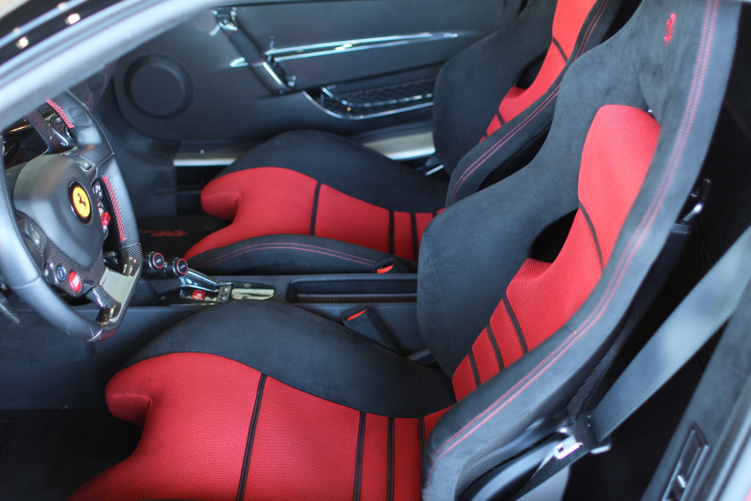 2014 Ferrari 458 Speciale — Photo 8 / 25