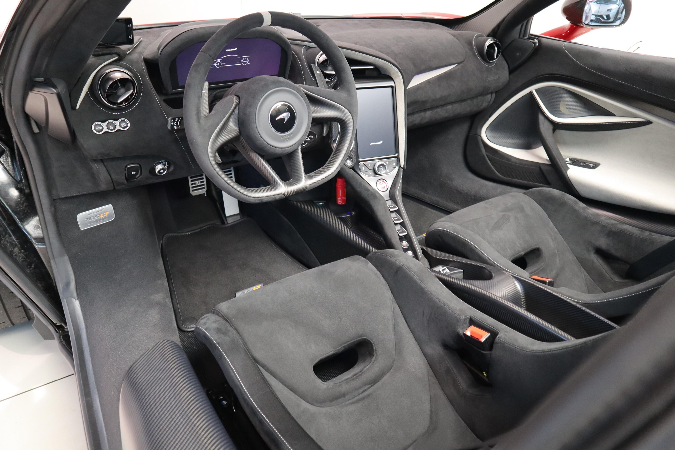 2023 McLaren 765LT Spider — Photo 6 / 49
