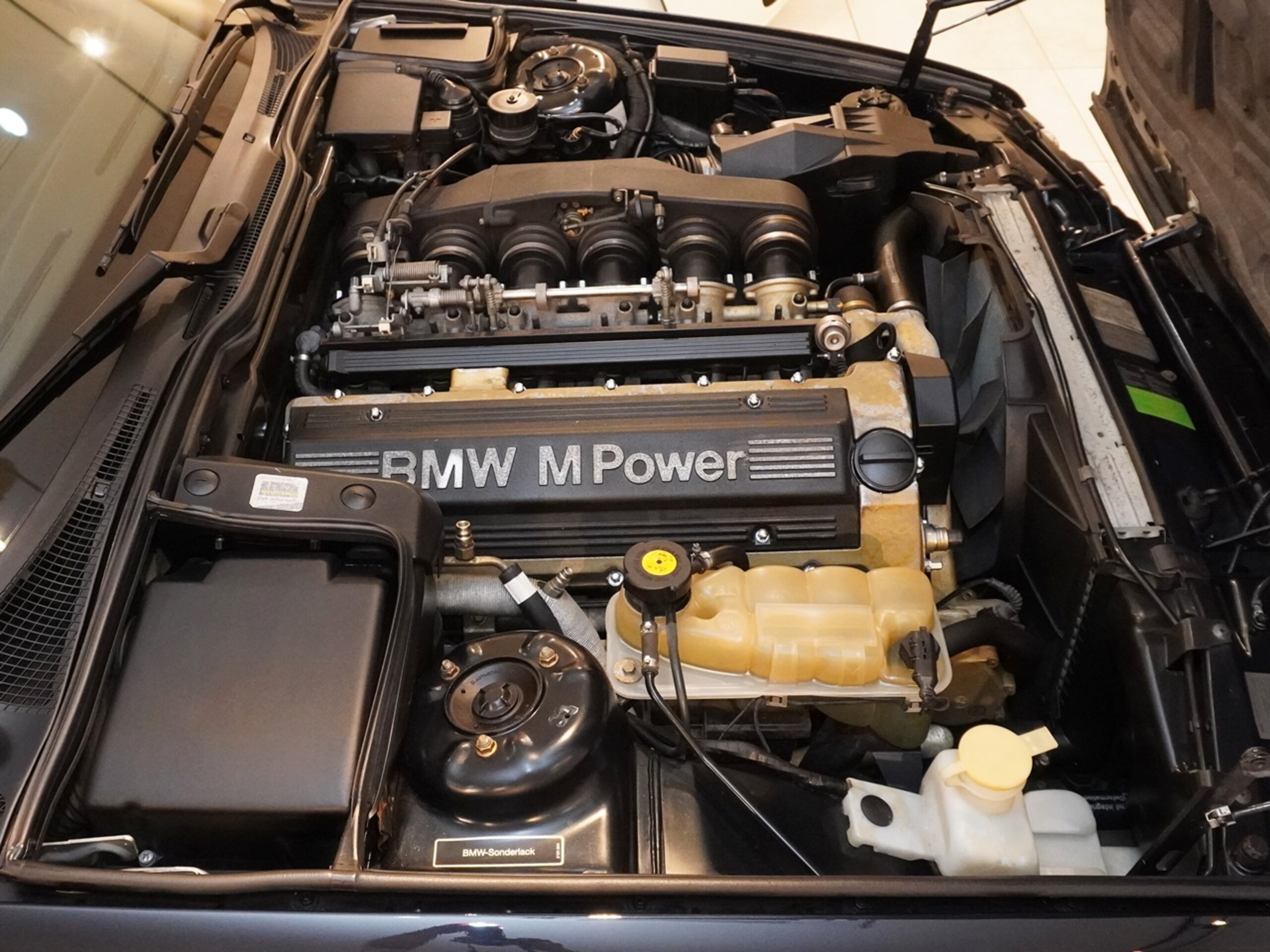 1994 BMW M5 — Photo 8 / 20