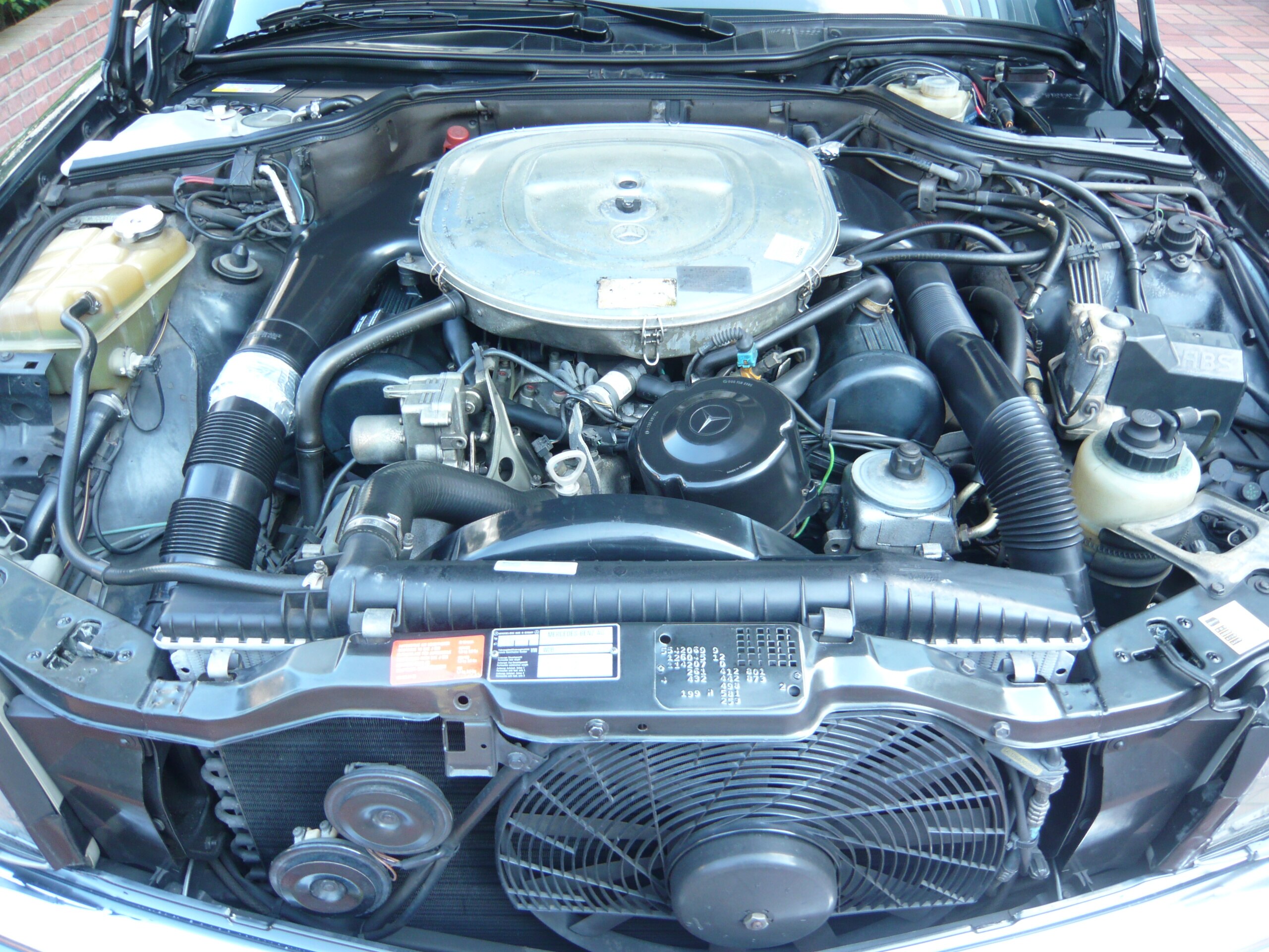 1990 Mercedes Benz 560SEC — Photo 18 / 19