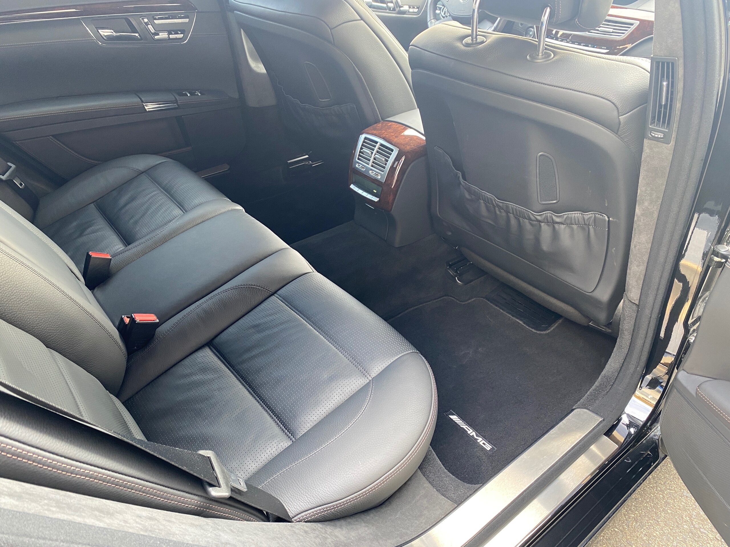 2012 Mercedes Benz S63 AMG Long — Photo 11 / 14