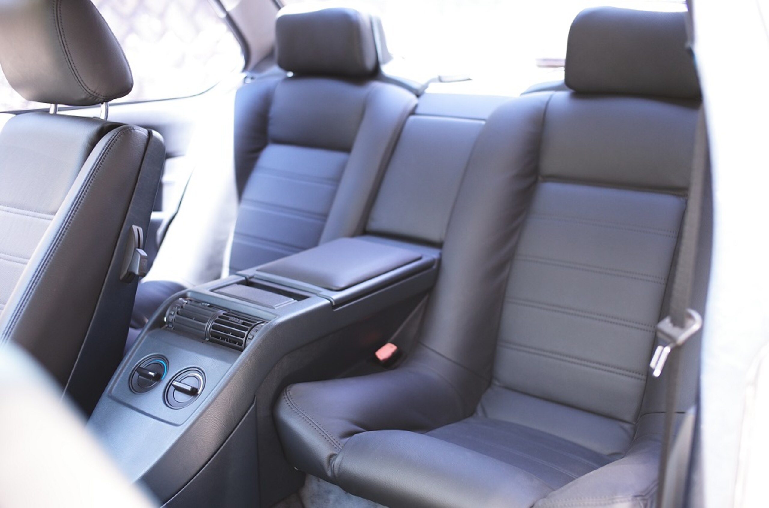 1989 BMW 635CSi — Photo 11 / 13