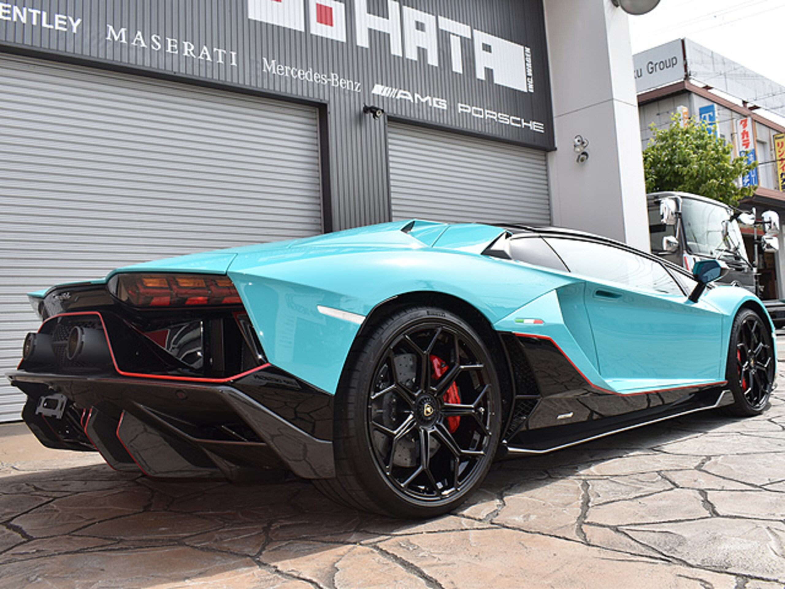 2022 Lamborghini Aventador Roadster LP780-4 Ultimae — Photo 10 / 38