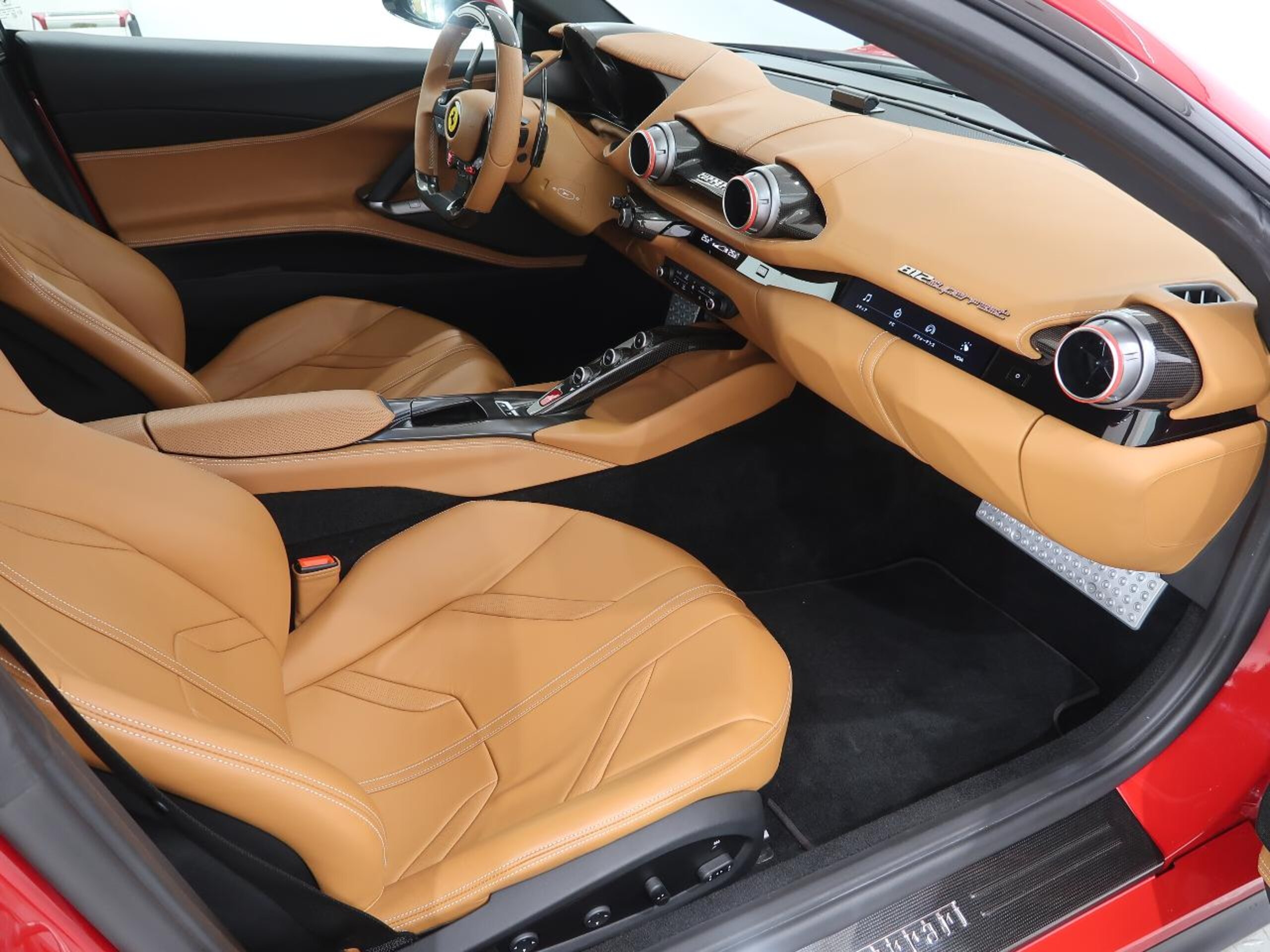 2018 Ferrari 812 Superfast — Photo 18 / 51