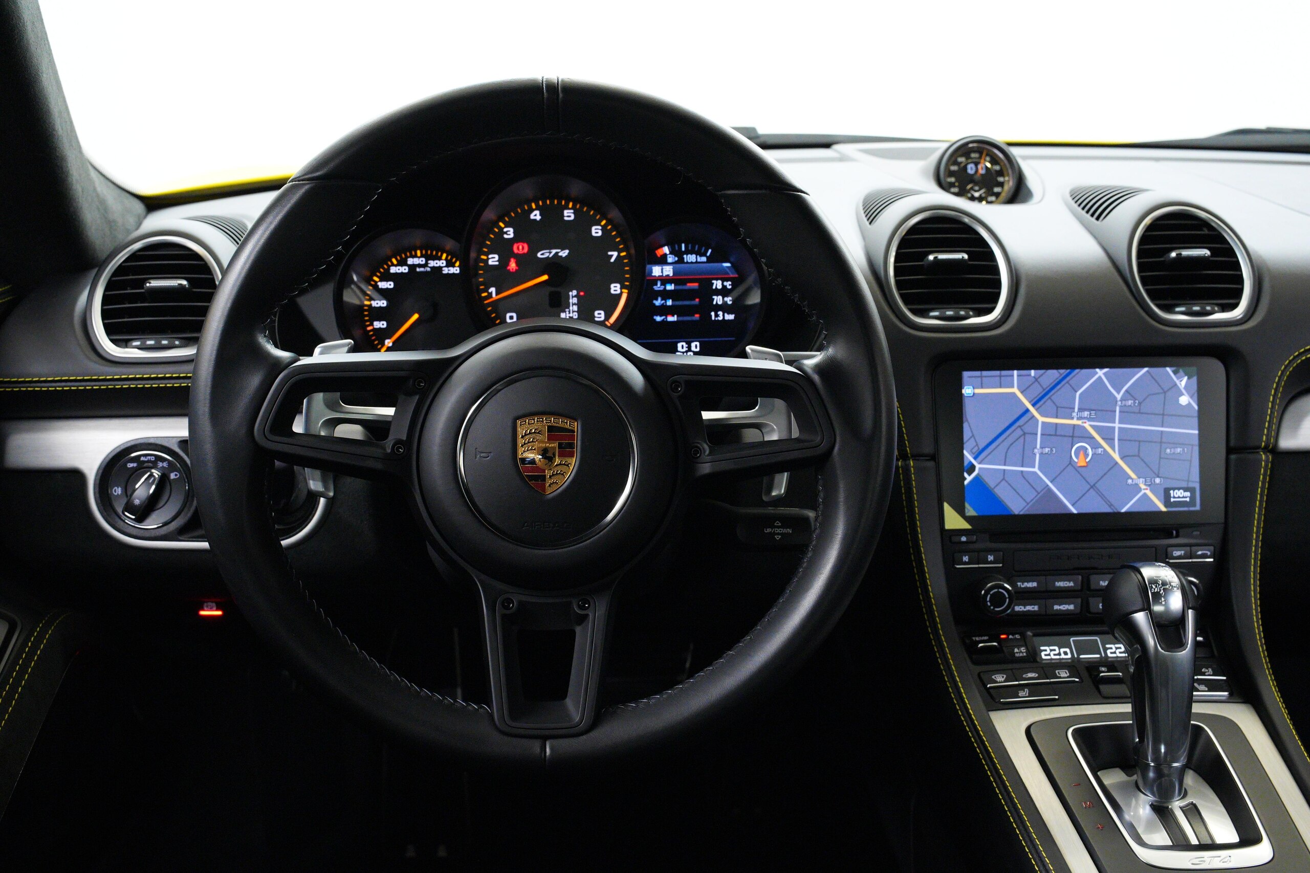 2022 Porsche 718 Cayman GT4 — Photo 6 / 35