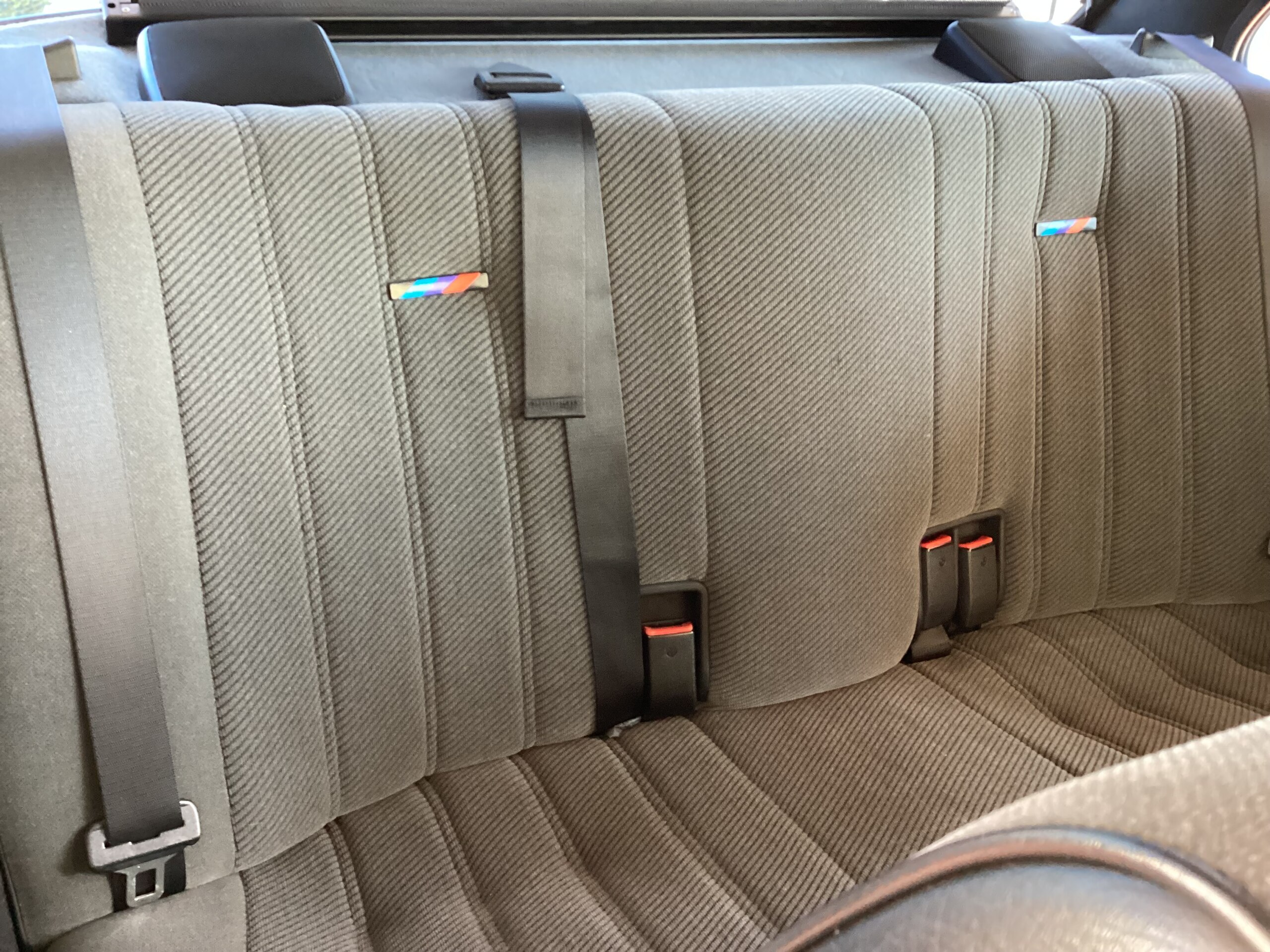 1990 BMW 325i Coupe — Photo 16 / 18