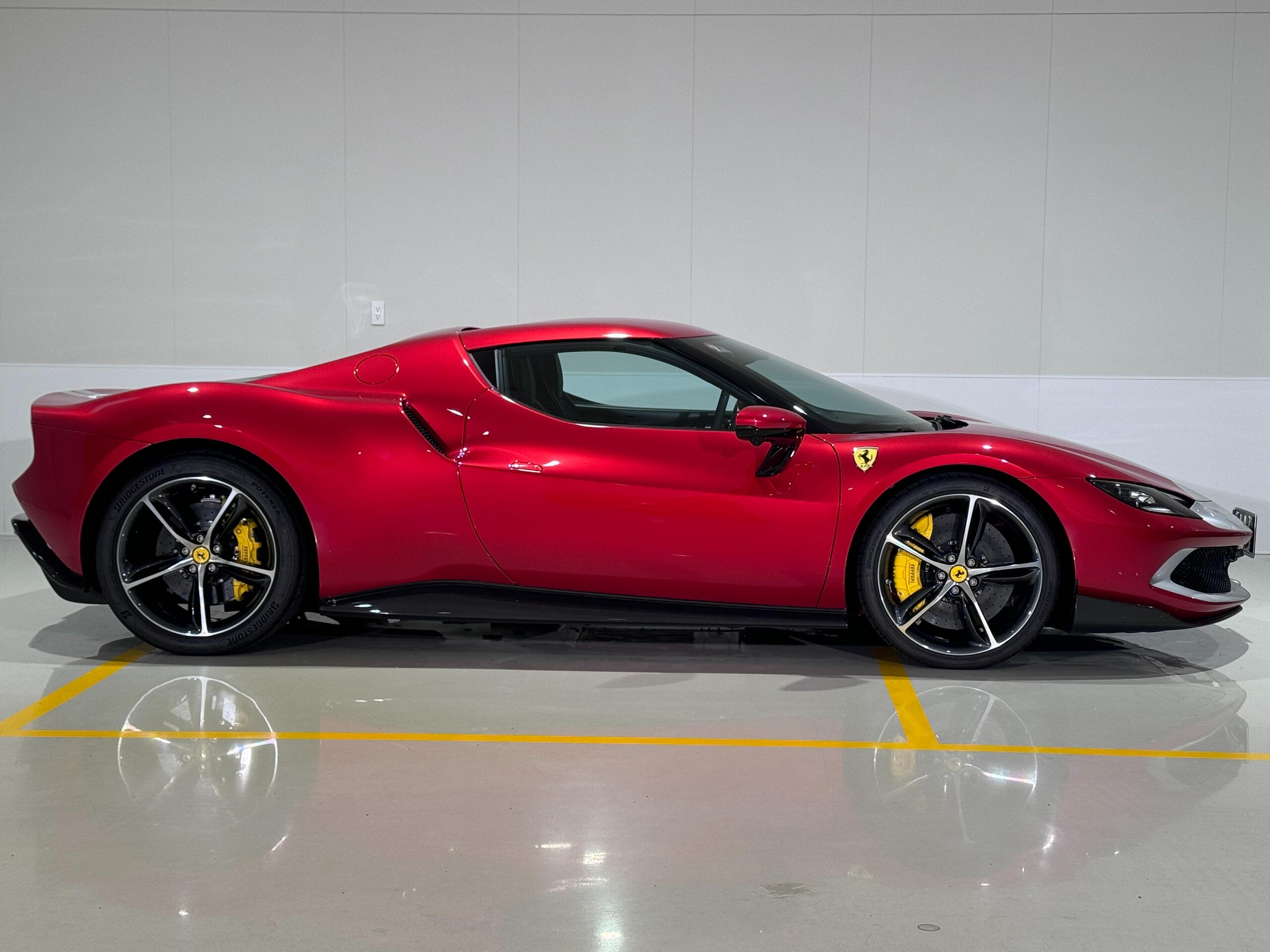 2023 Ferrari 296GTB — Photo 27 / 30