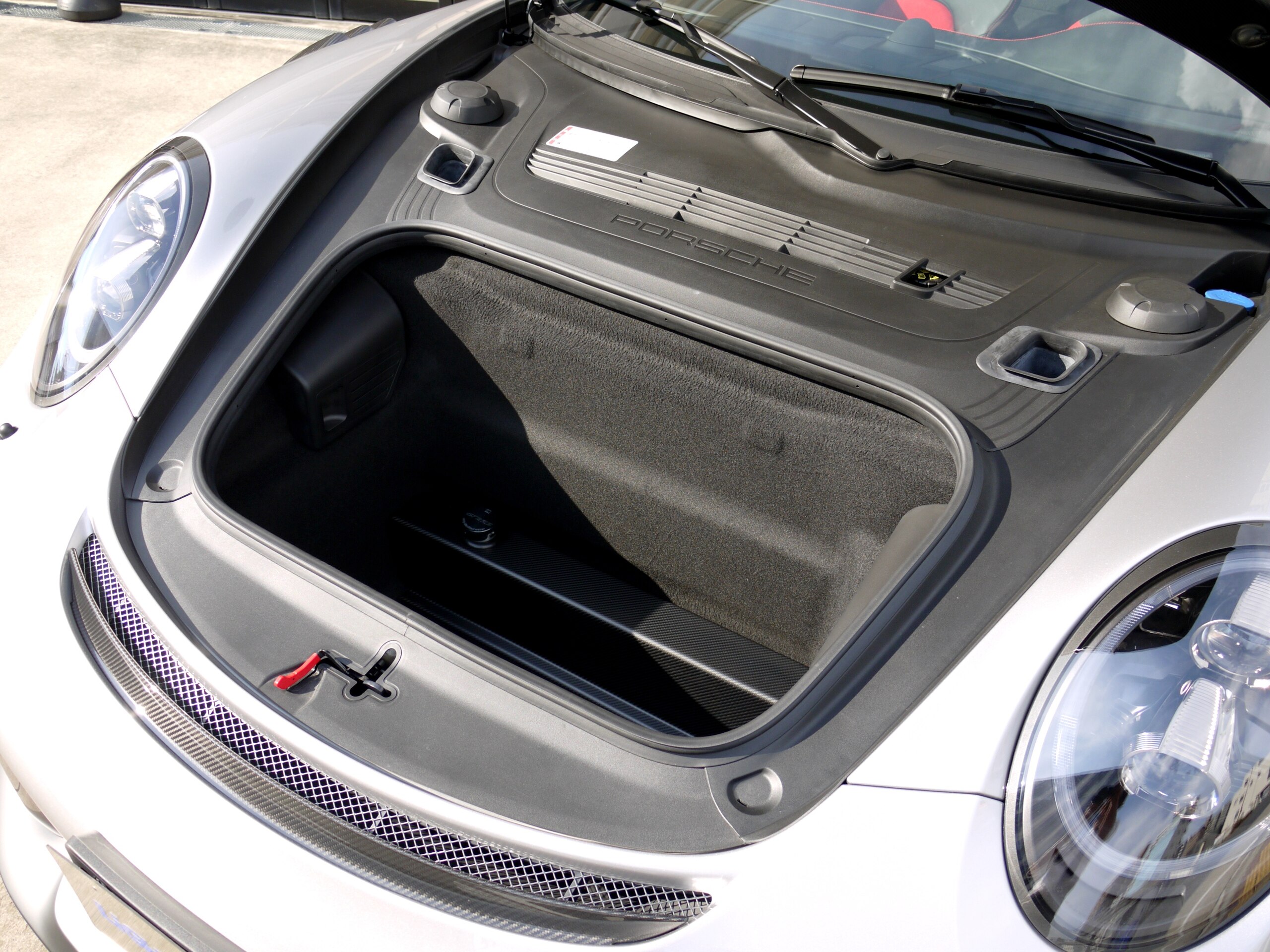 2019 Porsche 911 GT2 RS — Photo 12 / 12