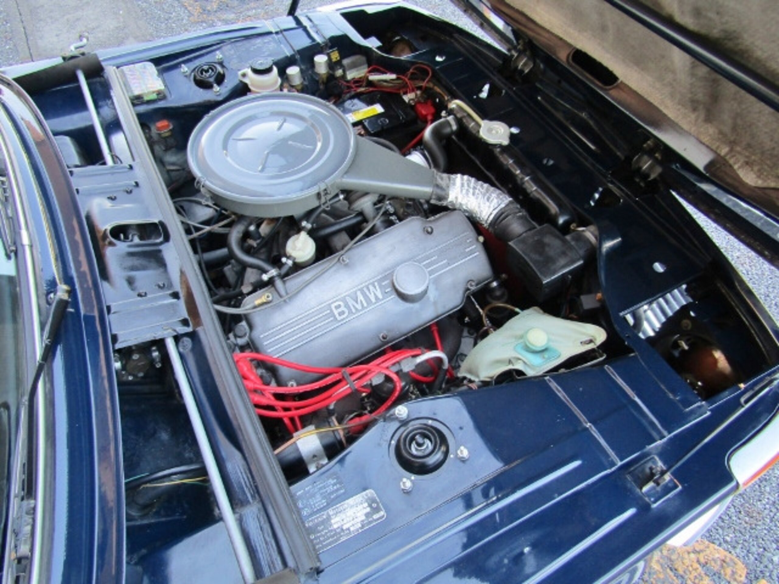 1977 BMW 2002 — Photo 7 / 15