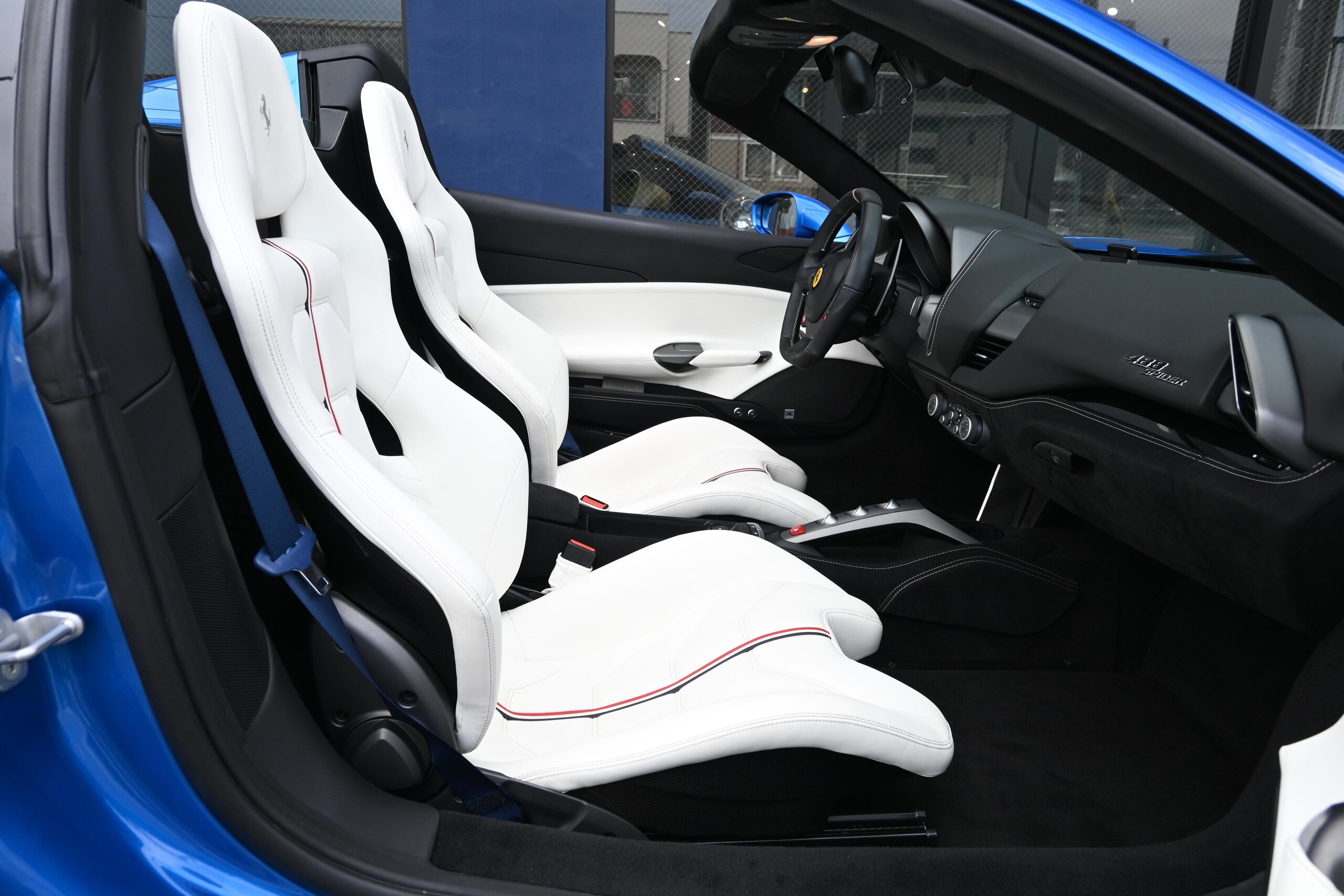 2016 Ferrari 488 Spider — Photo 15 / 20