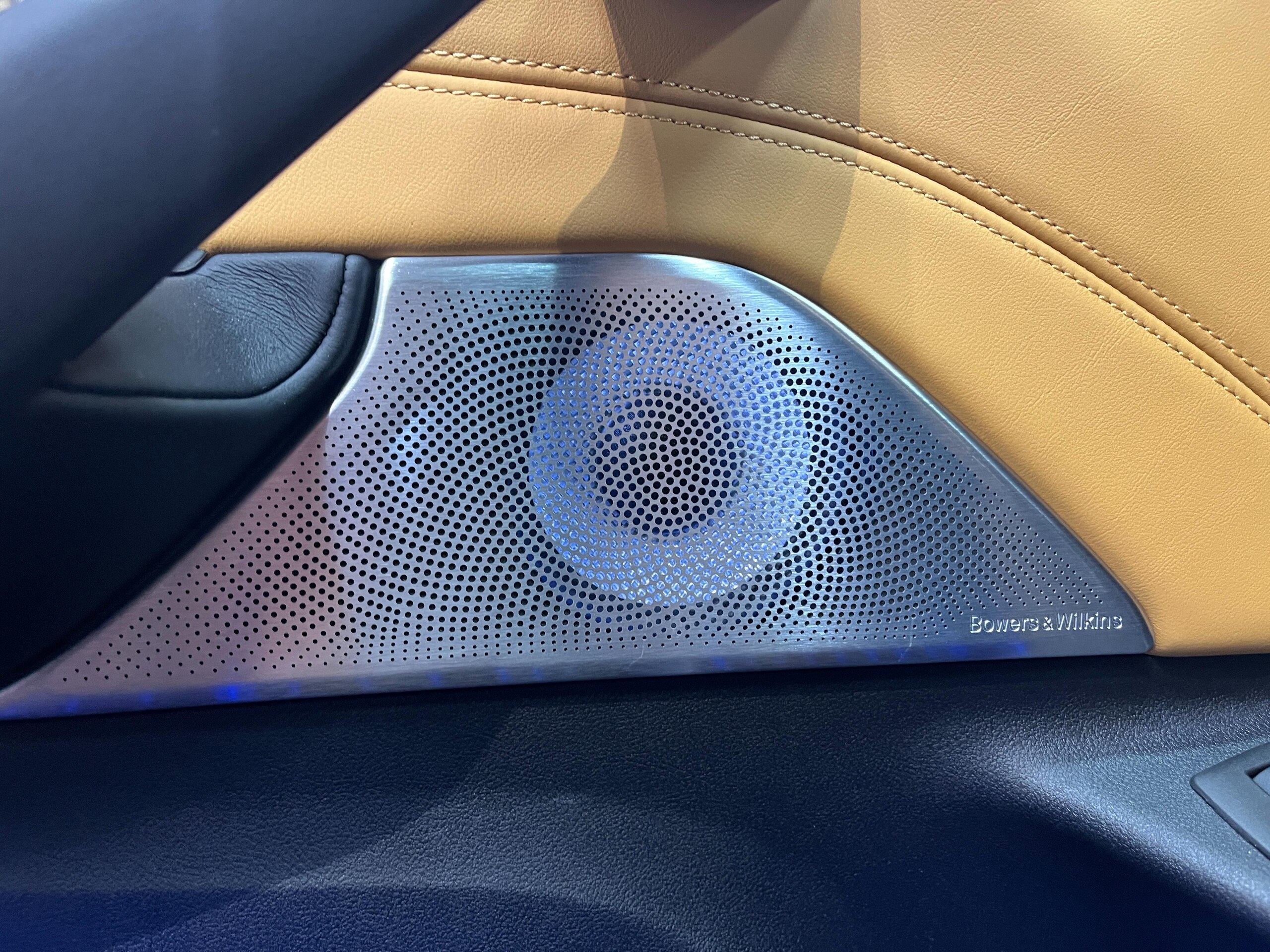 2023 BMW M5 Competition — Photo 13 / 26