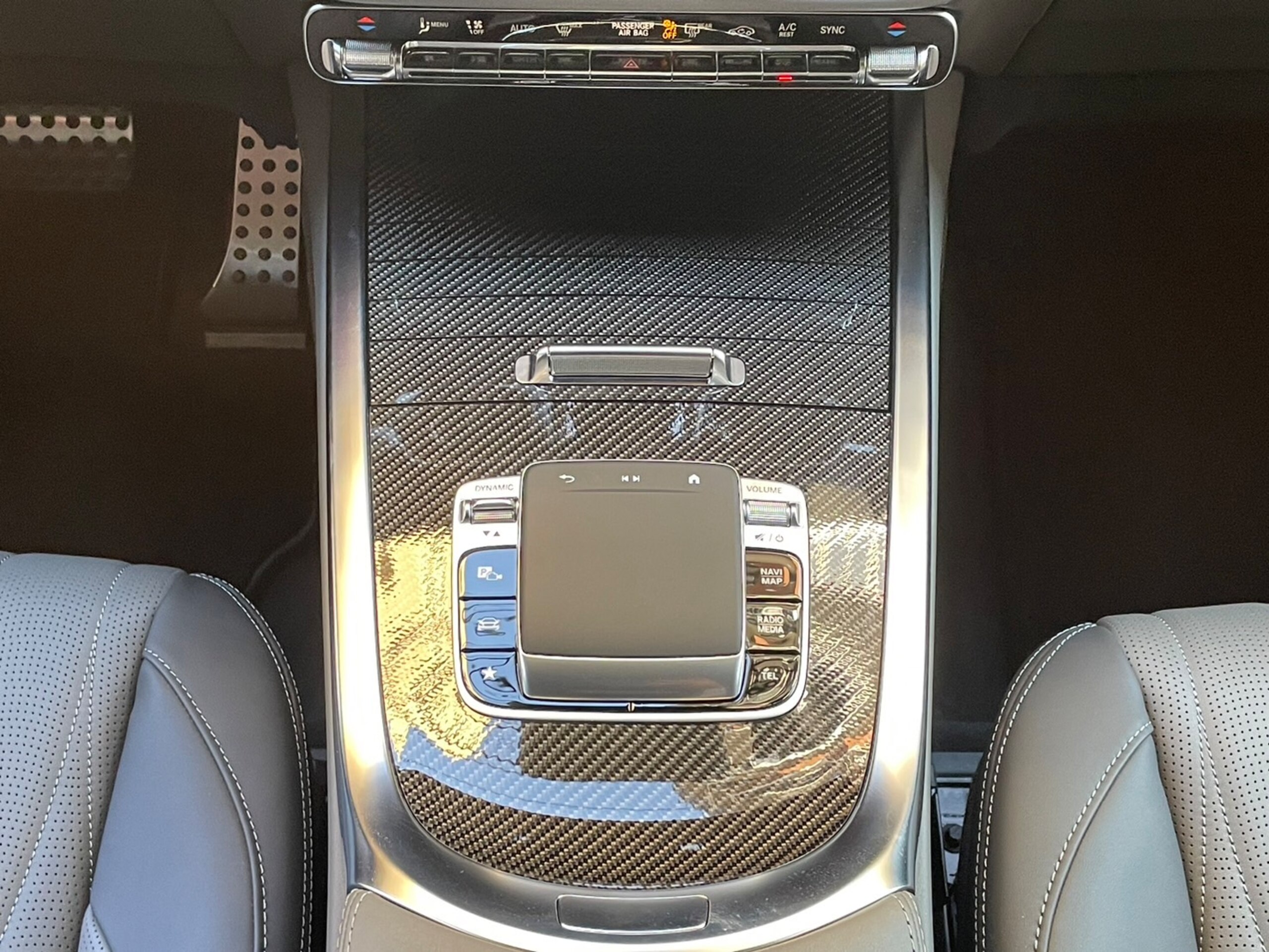 2024 Mercedes Benz G63 AMG — Photo 14 / 20
